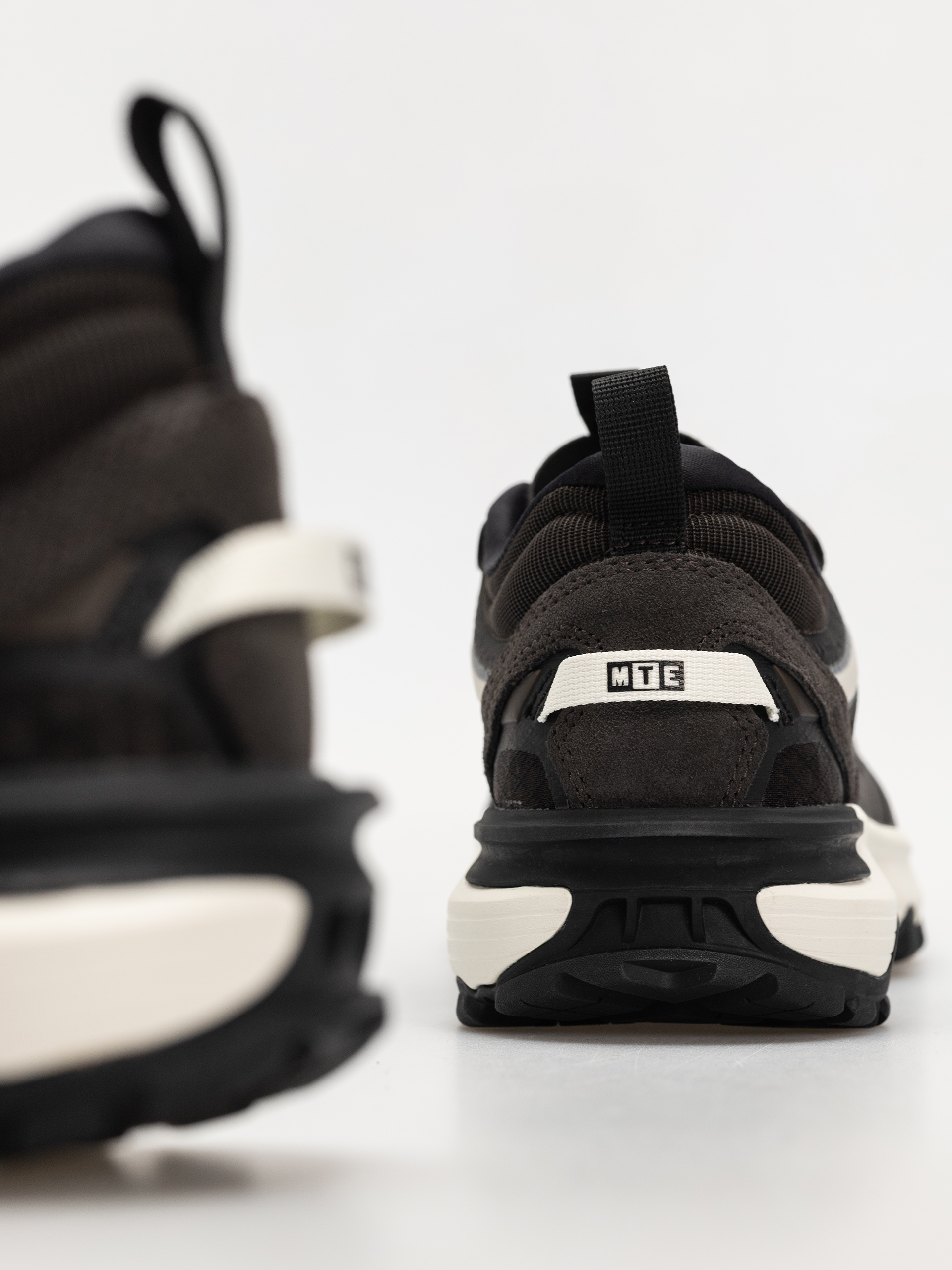 Vans Mte Crosspath Xc Shoes (washed black)