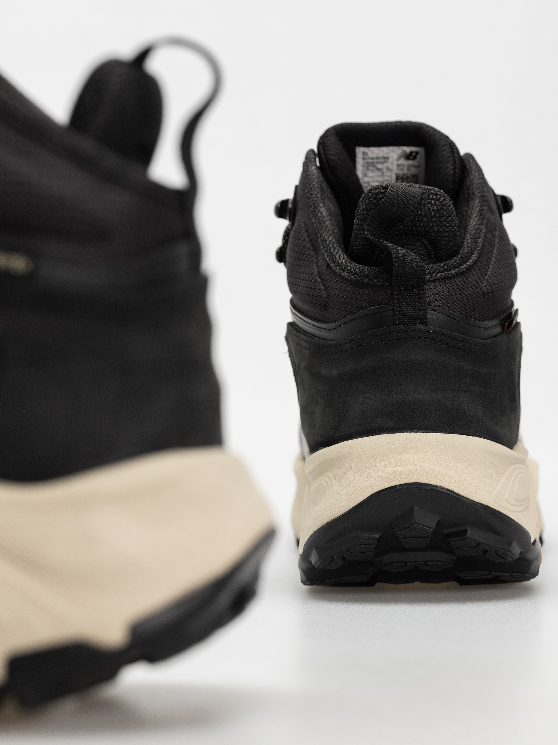 New Balance Fresh Foam X Hierro V9 Hiker Gore-Tex Schuhe (black)