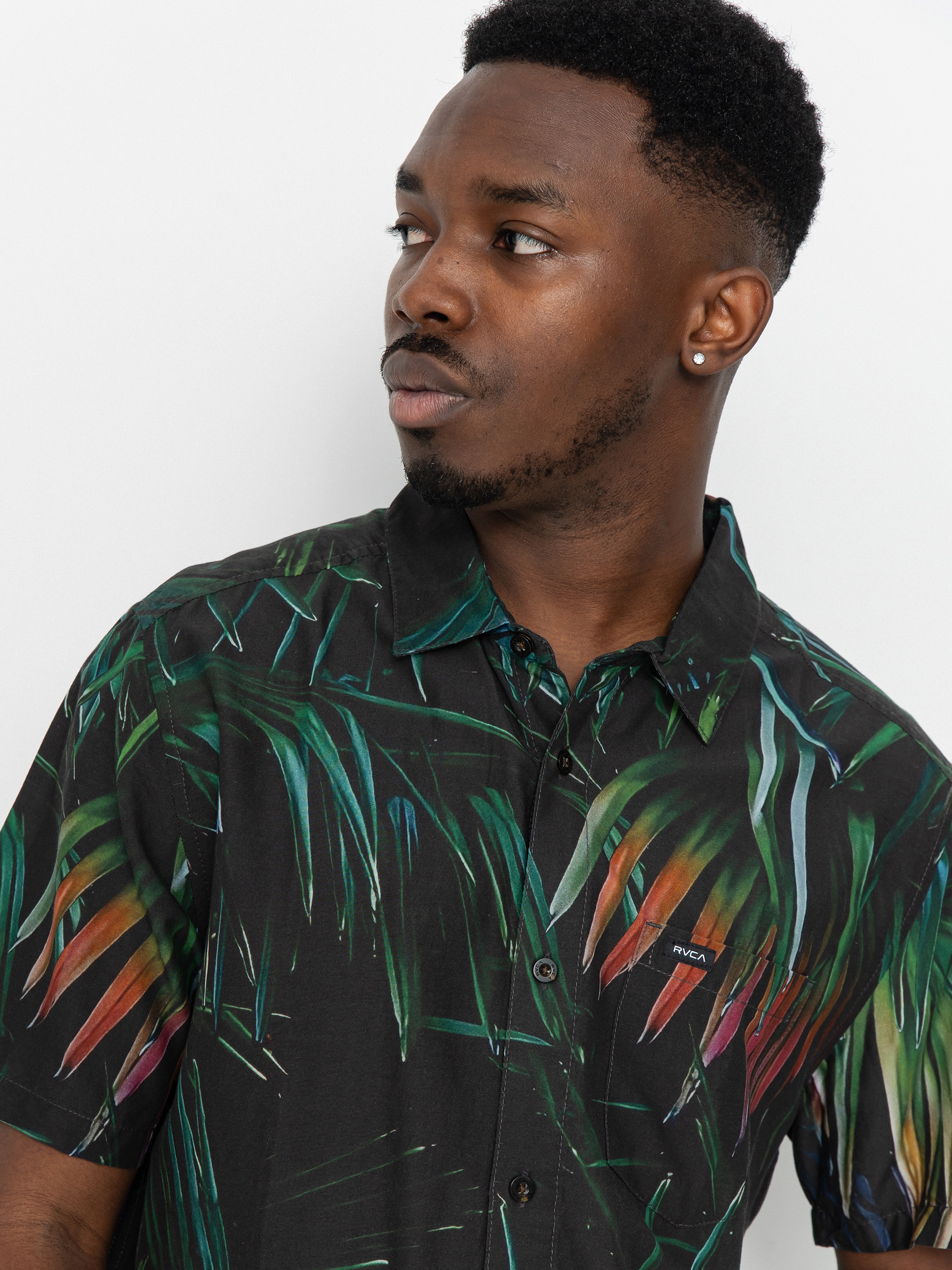 RVCA Hawaii Palms Shirt (black)
