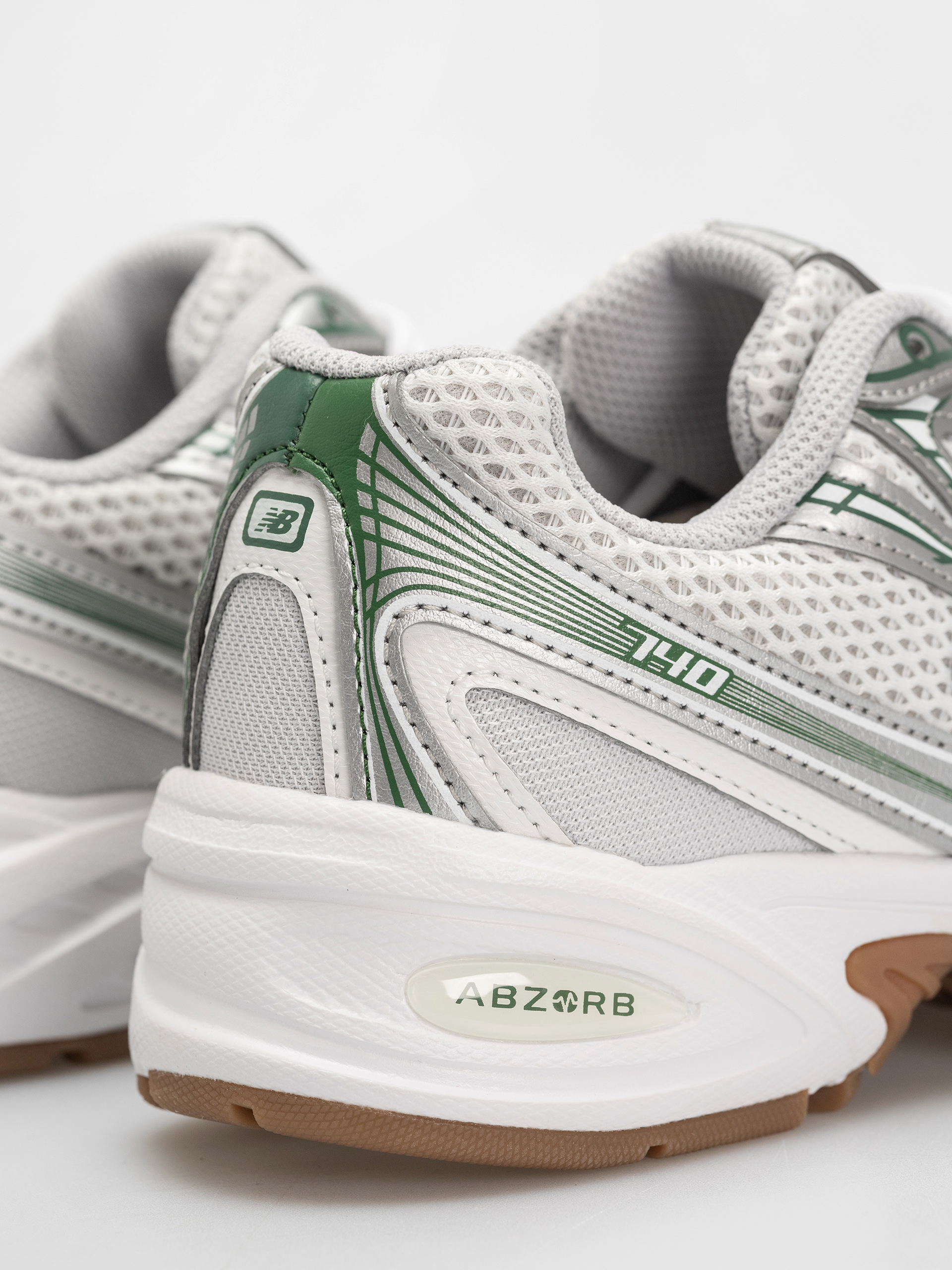 New Balance 740 JR Schuhe (silver metallic)