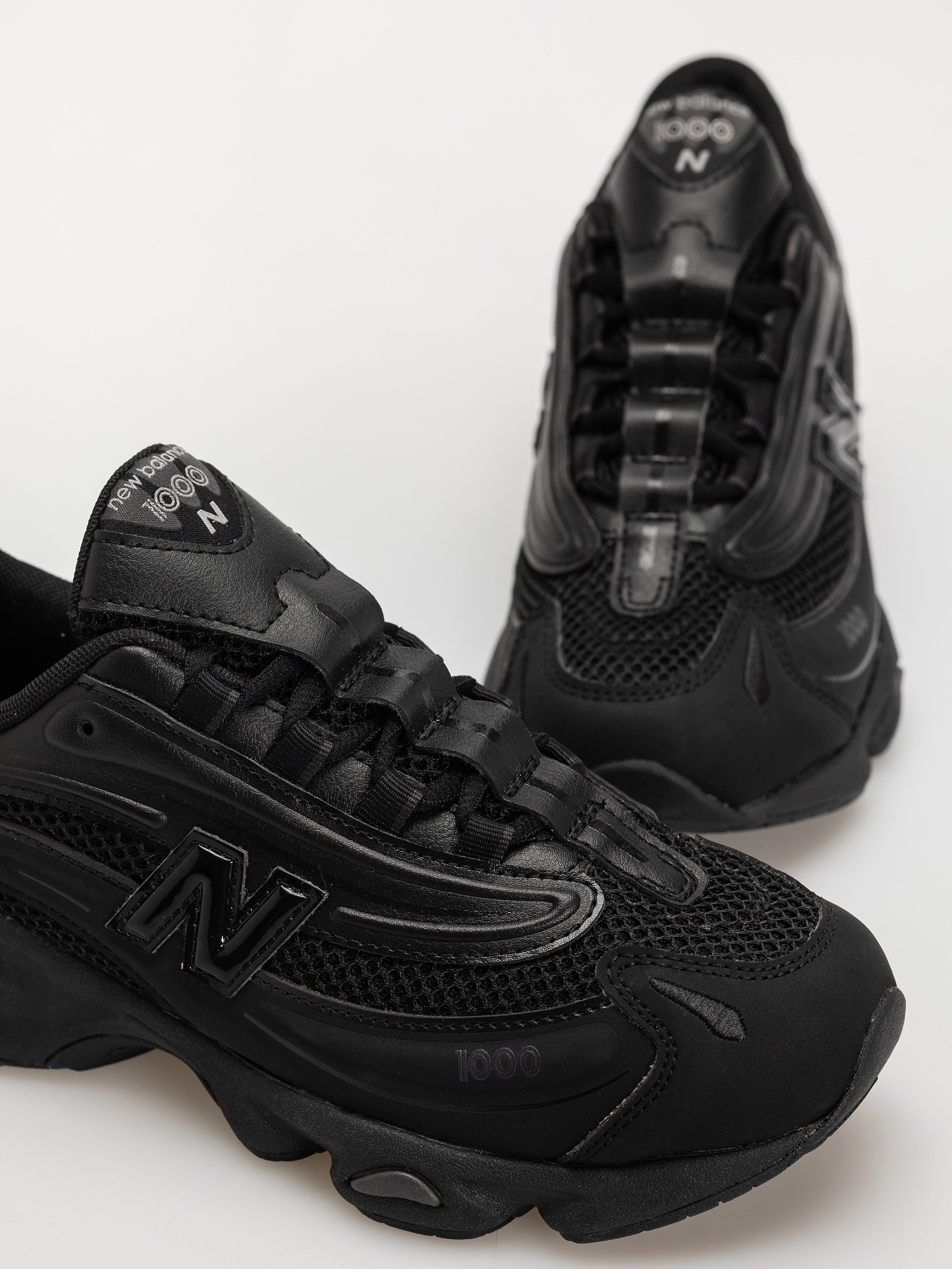 New Balance 1000 JR Shoes (black)