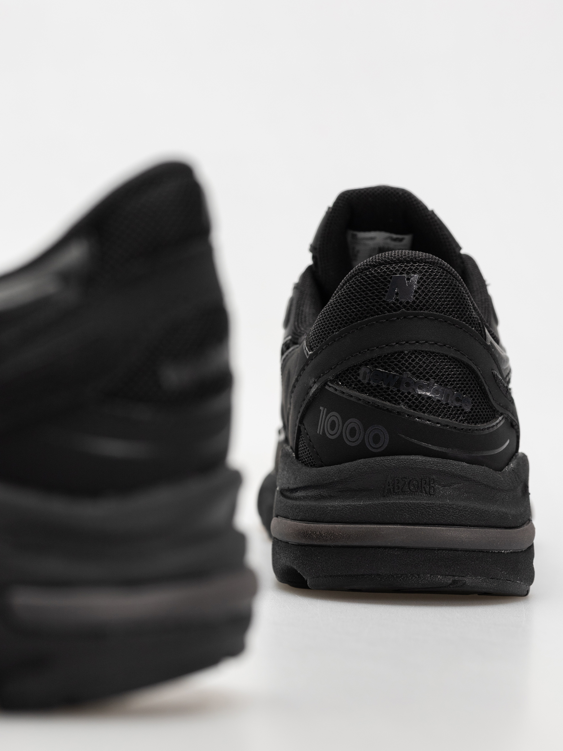 New Balance 1000 JR Shoes (black)