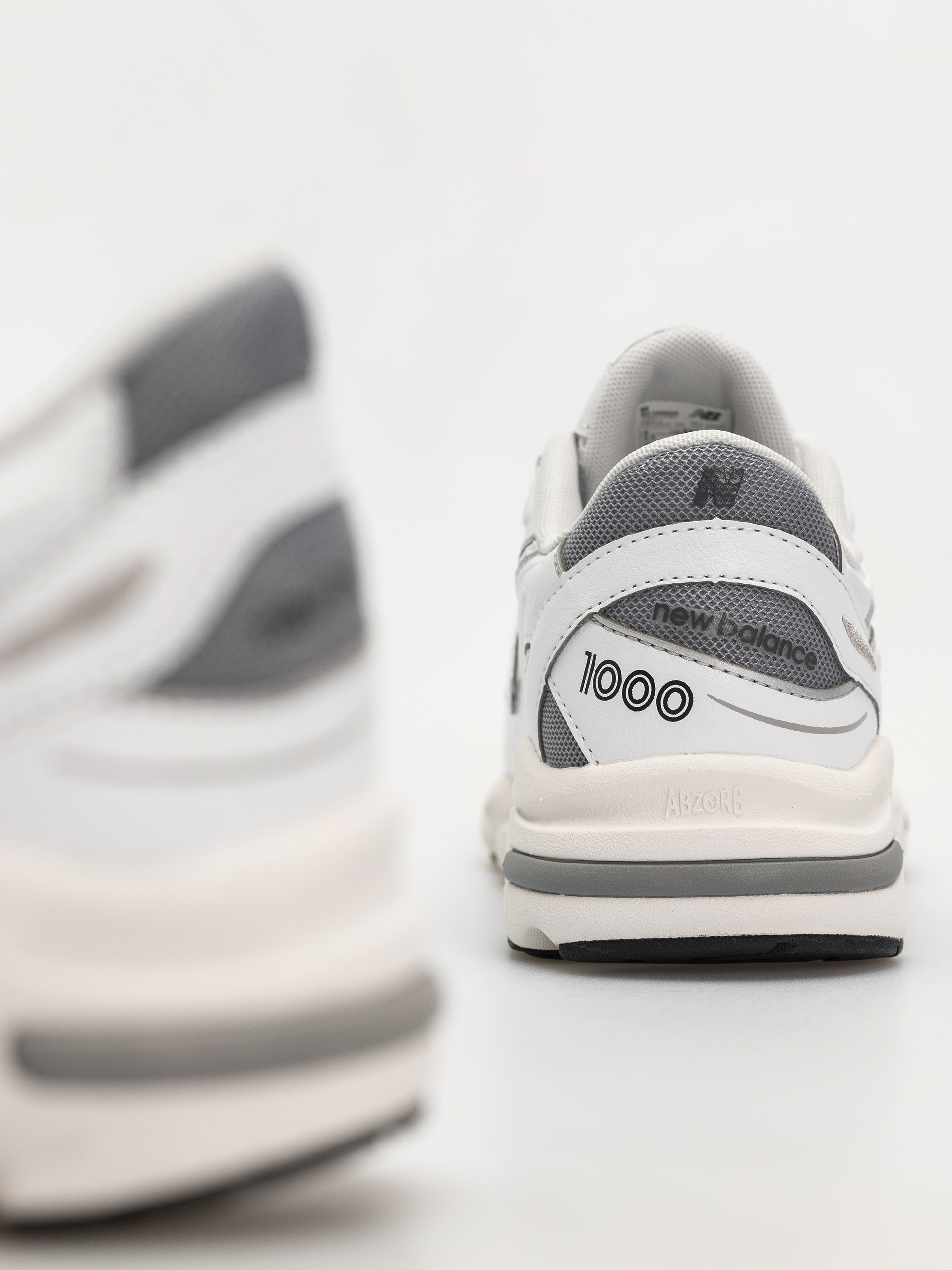New Balance 1000 JR Shoes (white)