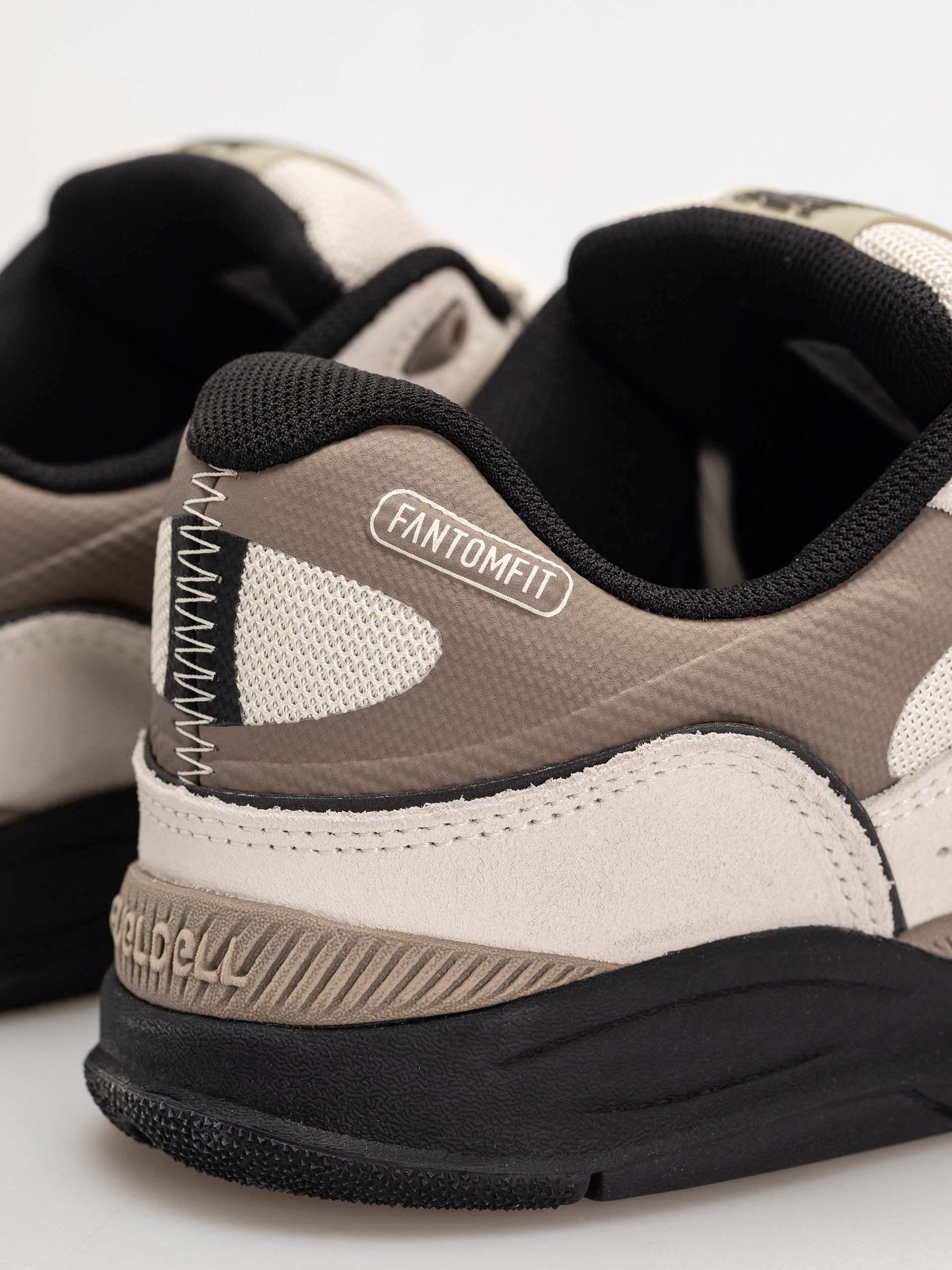 New Balance 1010 Shoes (beige)