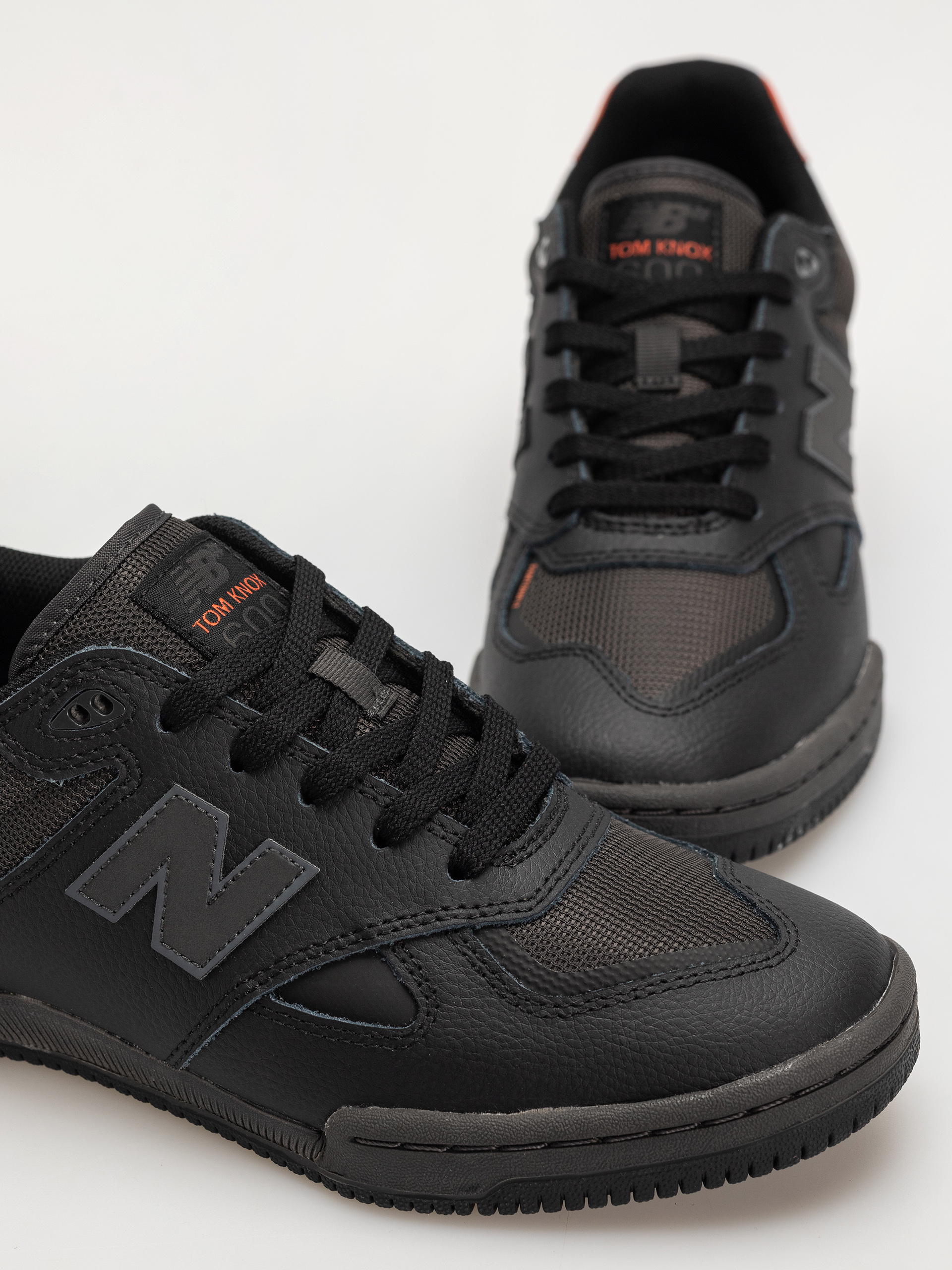 New Balance 600 Shoes (black)