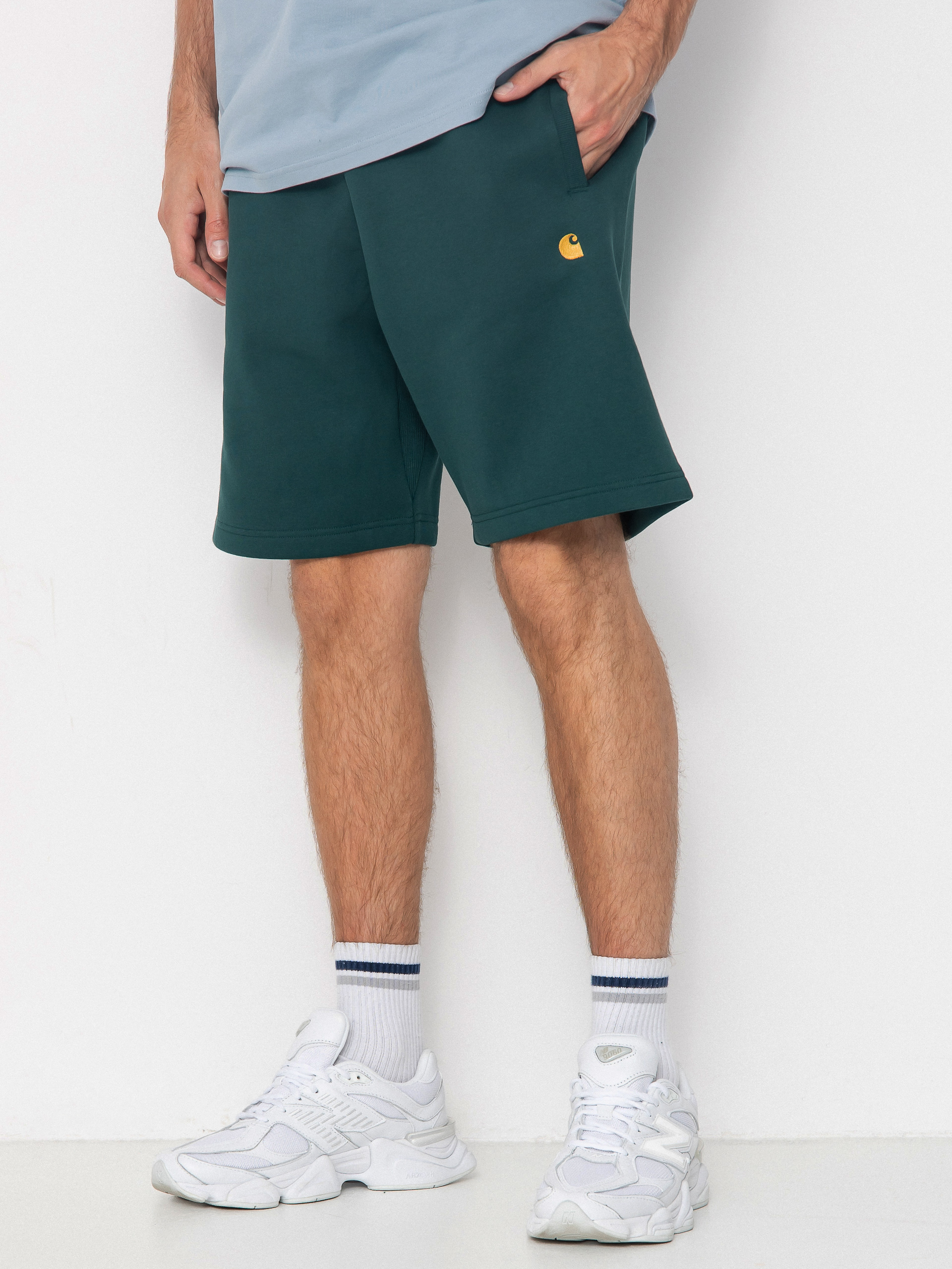 Carhartt WIP Chase Shorts (dark fir/gold)