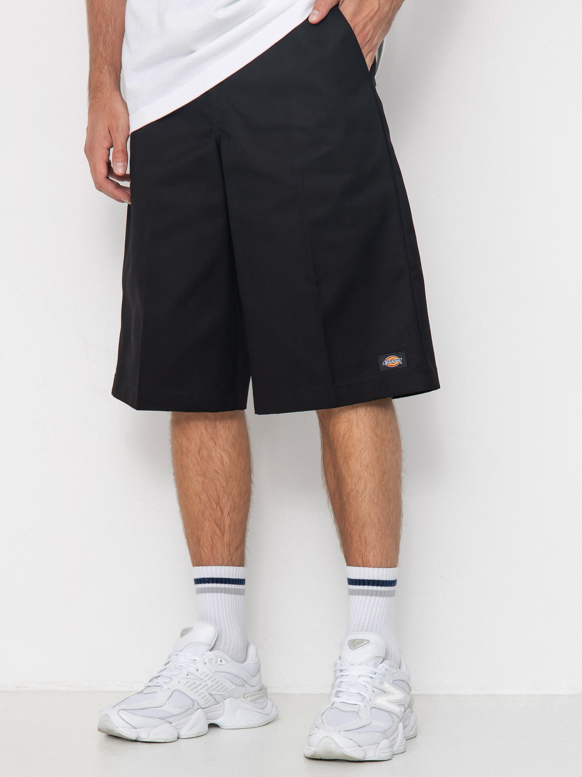 Dickies 15Inch Multi Pocket Shorts (black)