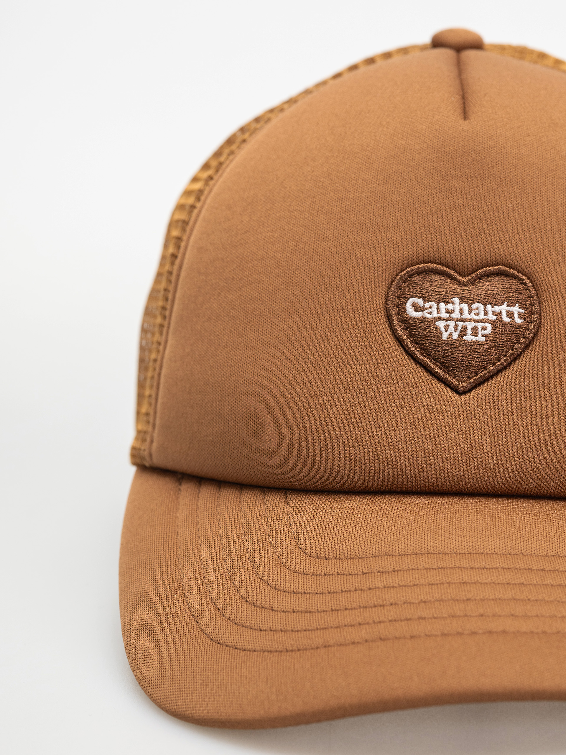 Carhartt WIP Heart Patch Trucker Cap (hamilton brown)