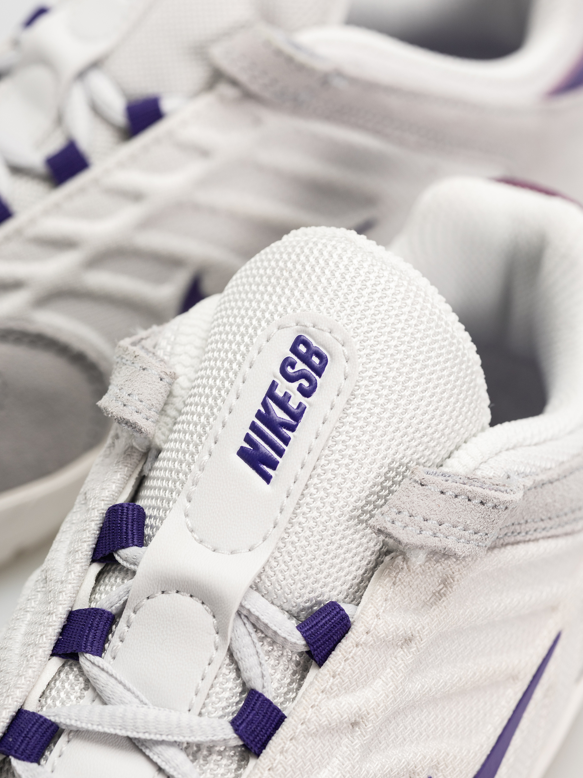 Nike SB Schuhe Vertebrae (platinum tint/court purple wolf grey)