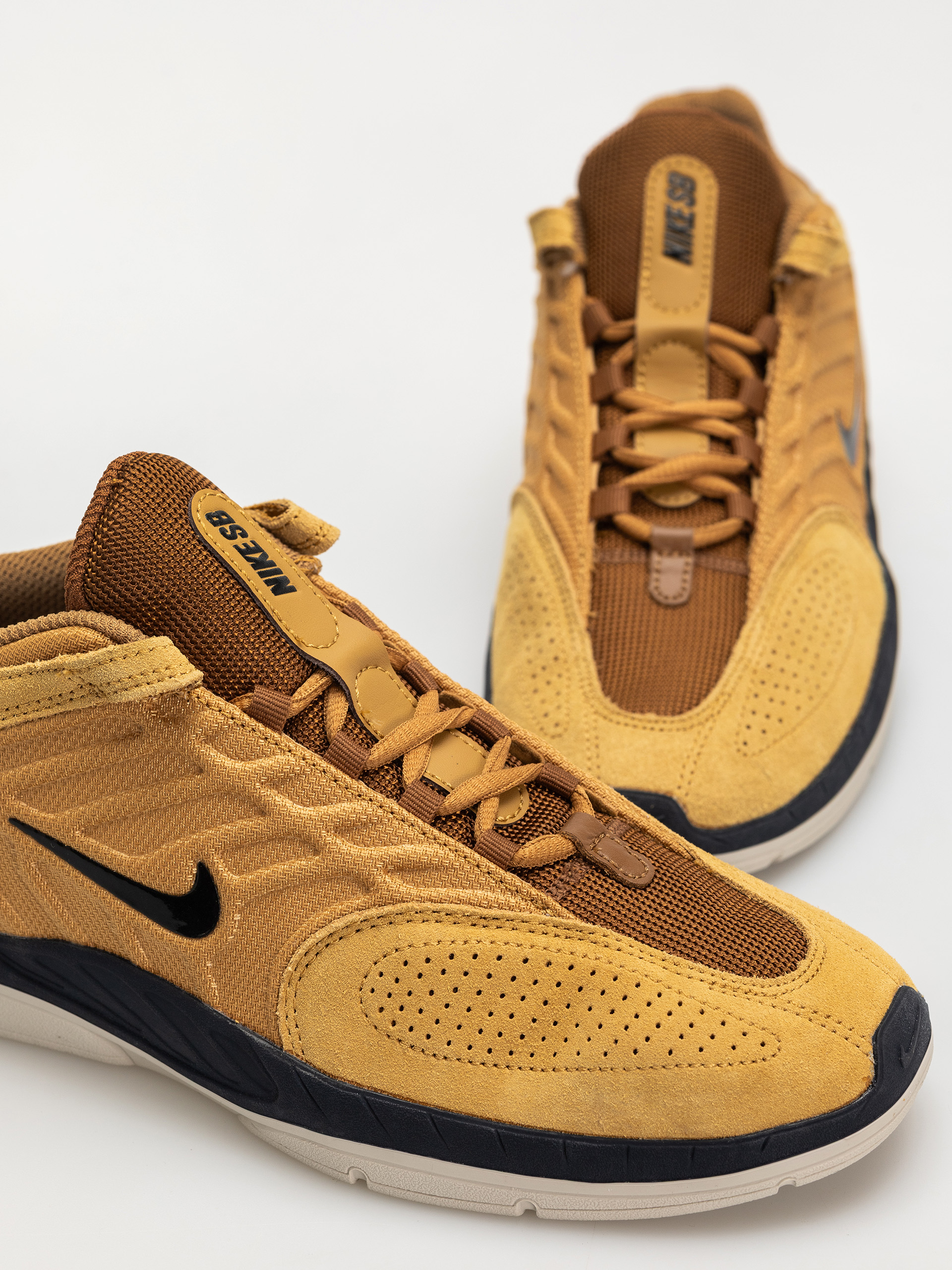 Nike SB Schuhe Vertebrae (wheat/black lt british tan obsidian)