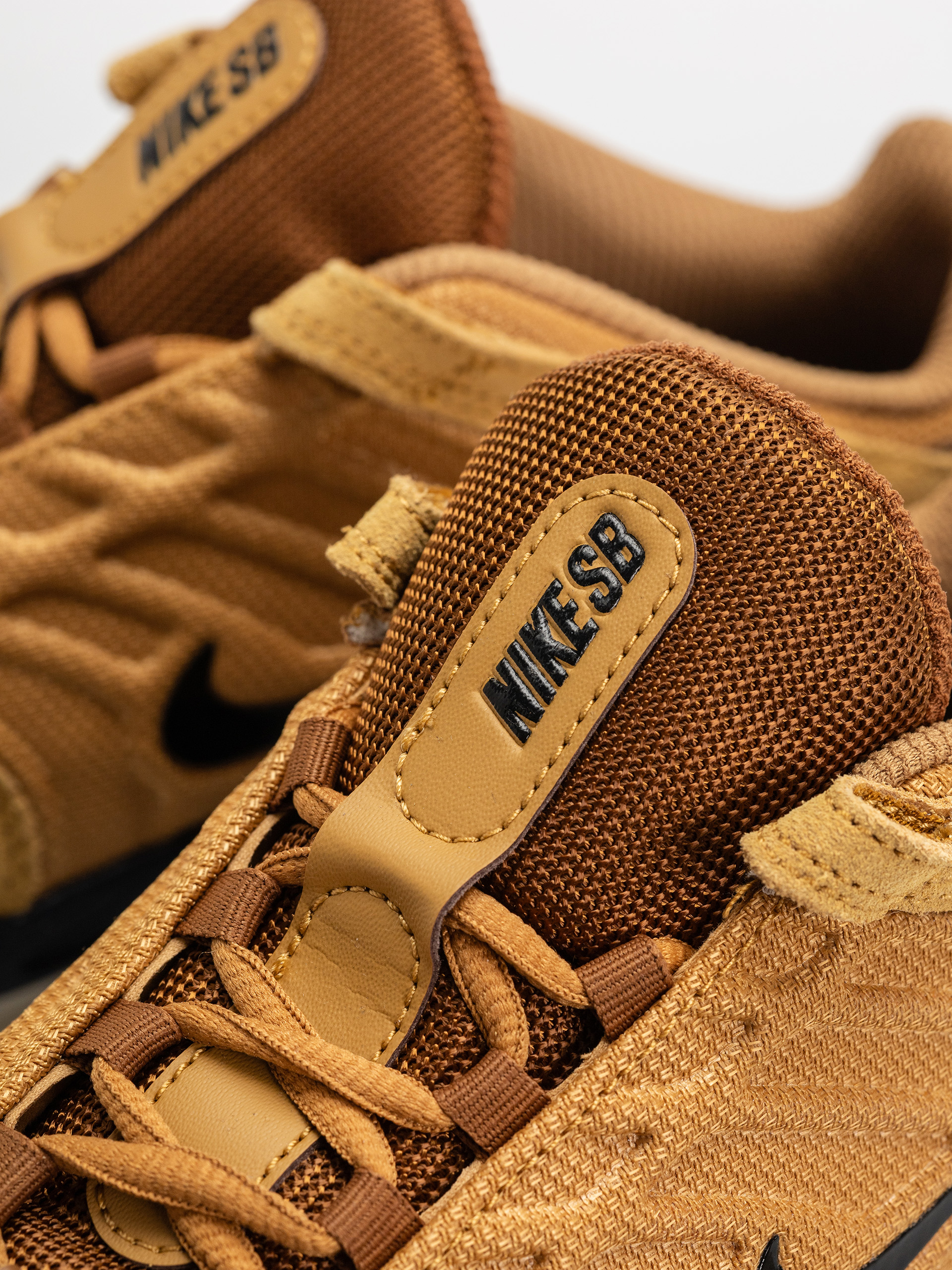 Nike SB Schuhe Vertebrae (wheat/black lt british tan obsidian)