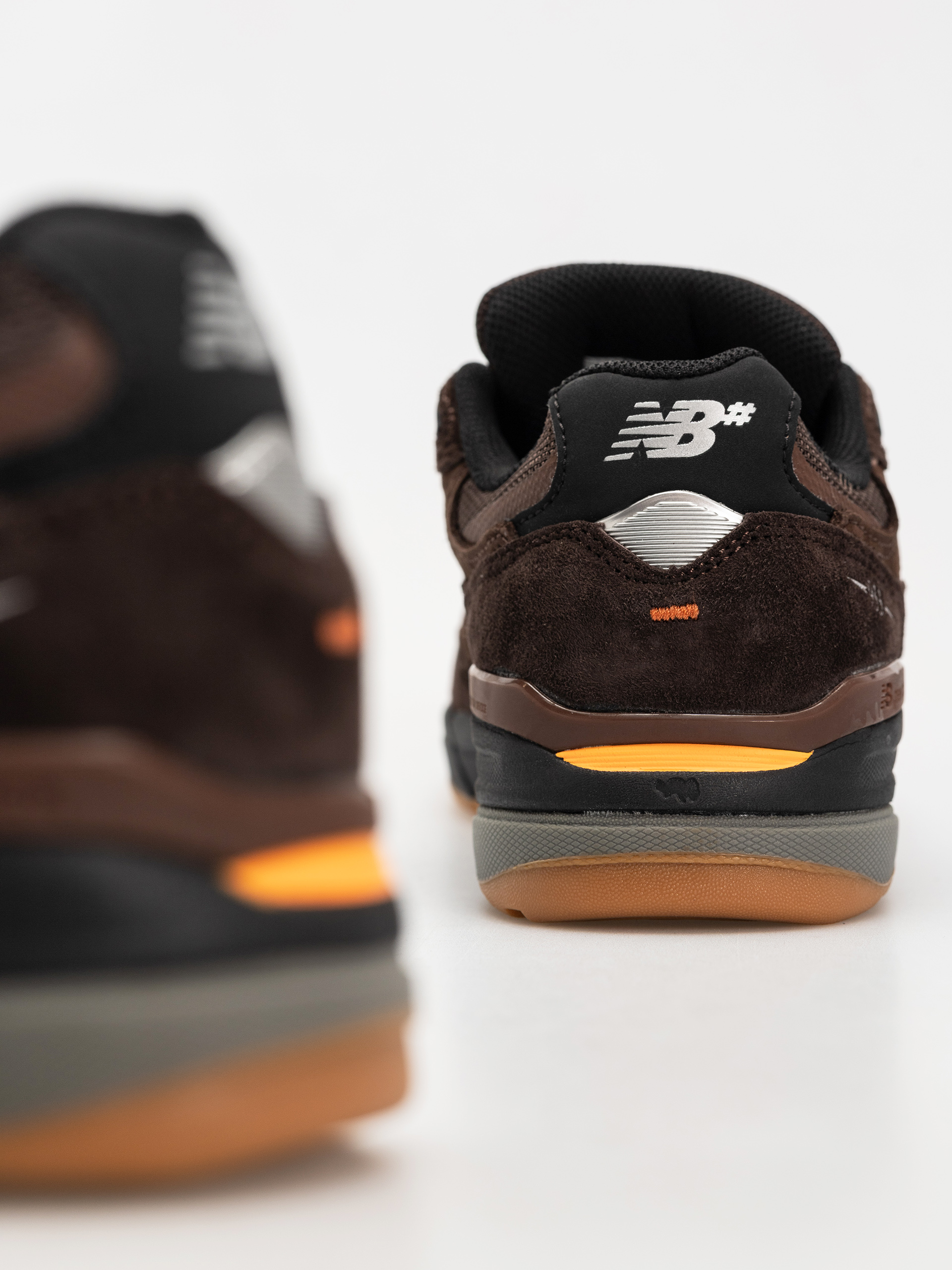 New Balance Shoes 933 (dark brown)