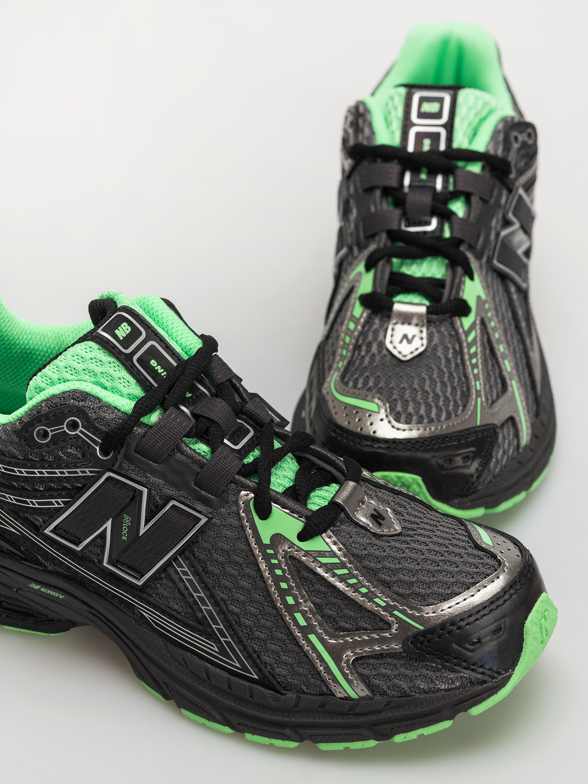 New Balance Schuhe 1906 JR (black)