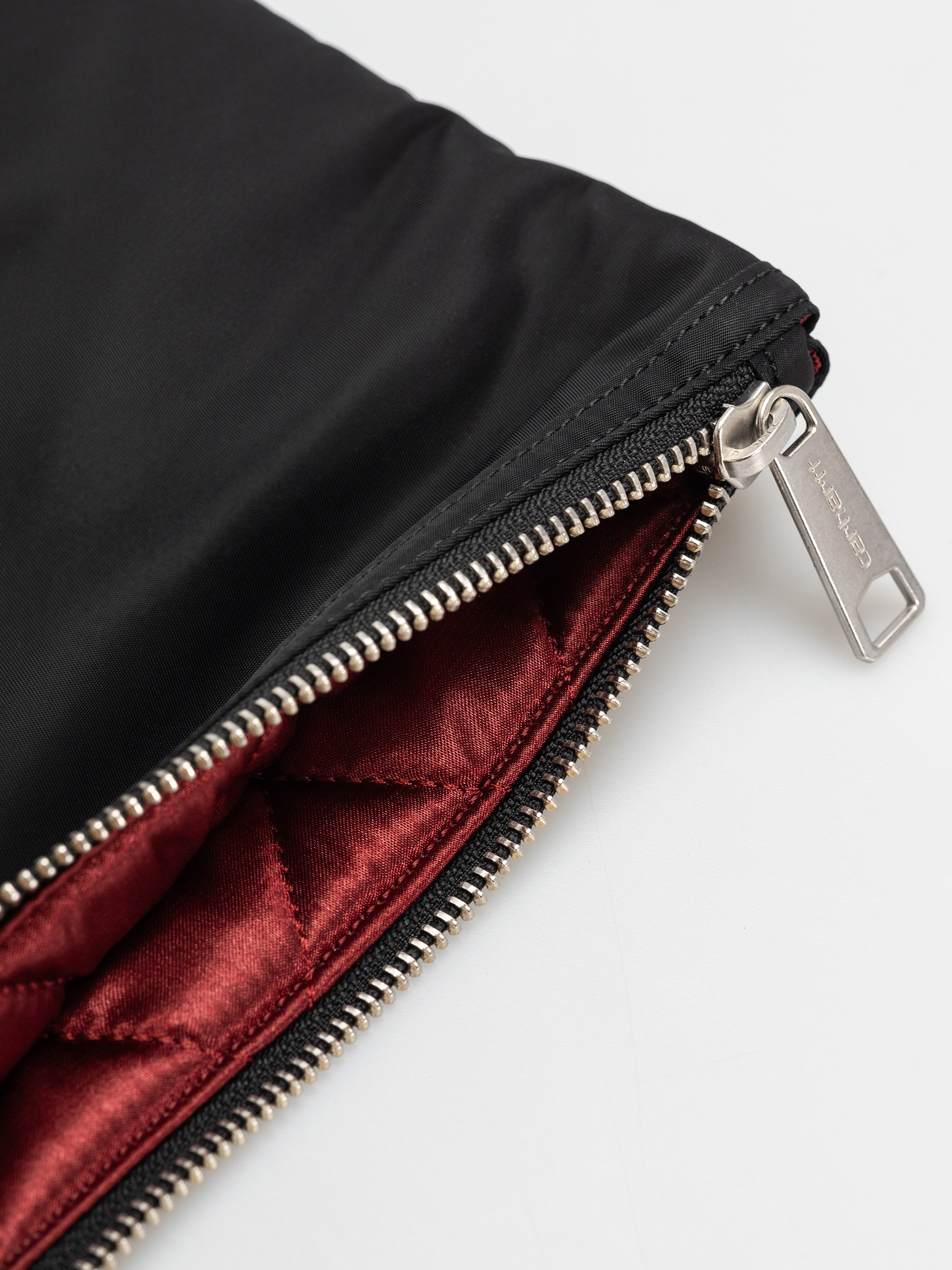 Carhartt WIP Wallet Alumni Zip (black/scarlet)