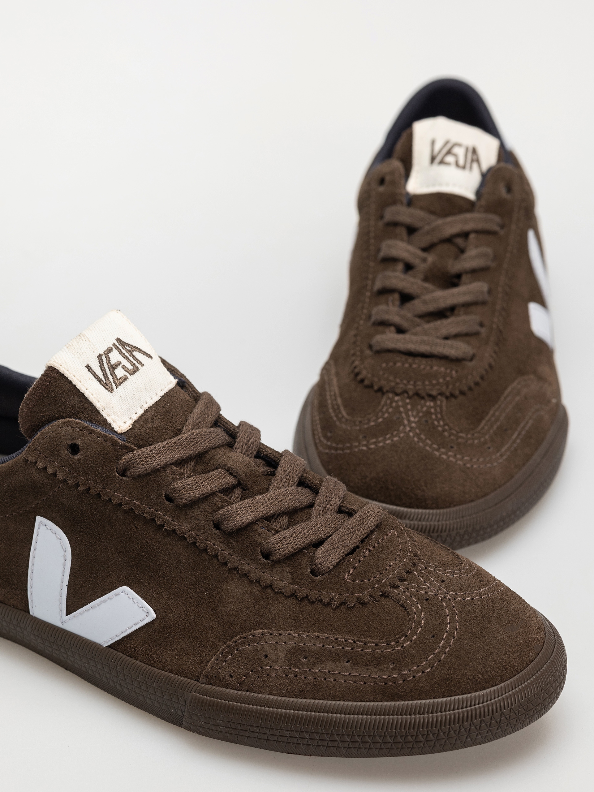 Veja Volley Wmn Shoes (eagle swan eagle)