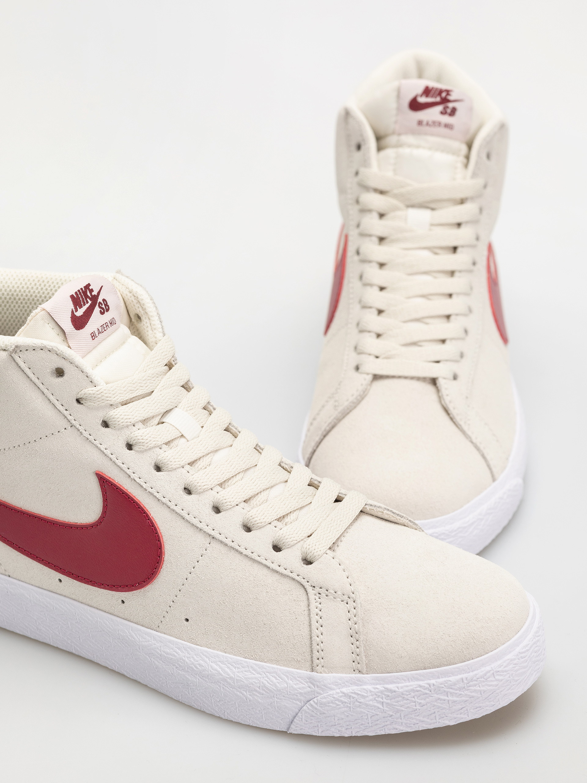 Nike SB Zoom Blazer Mid Shoes (pale ivory/noble red silt red white)