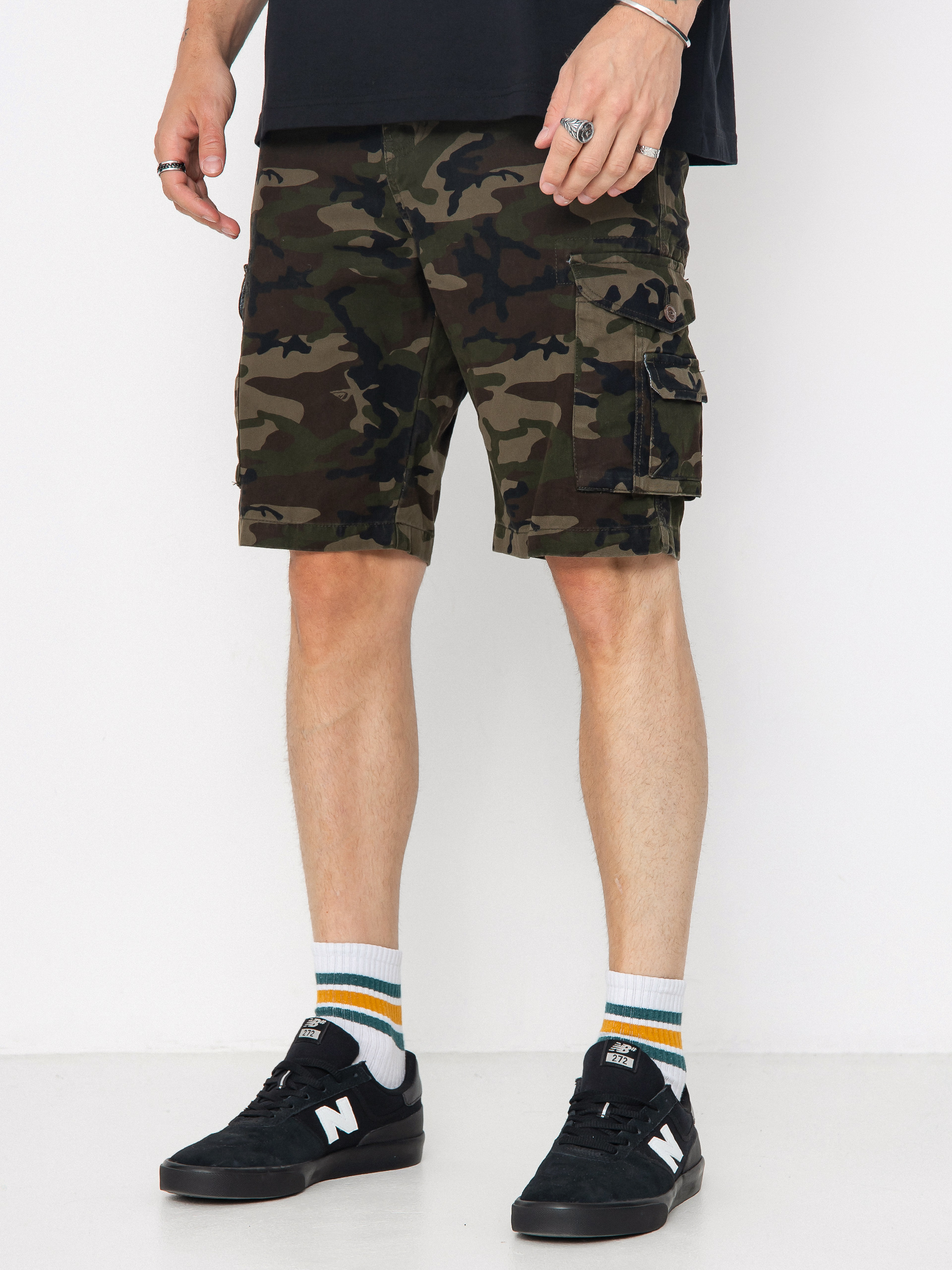 Quiksilver Crucial Battle Cargo Shorts (camo print crucial battle)