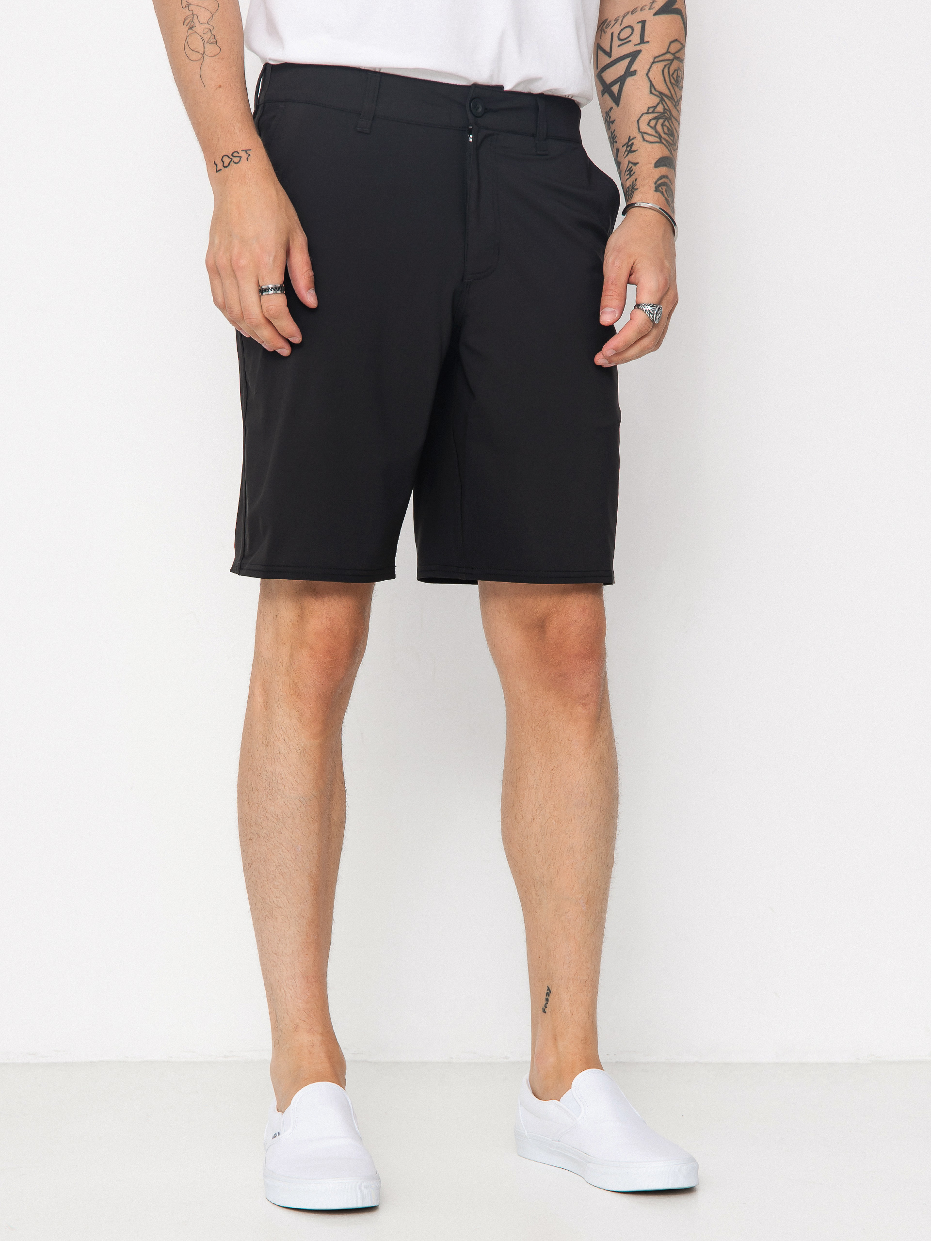Salty Crew Lowtide 20 Hybrid Shorts (black)