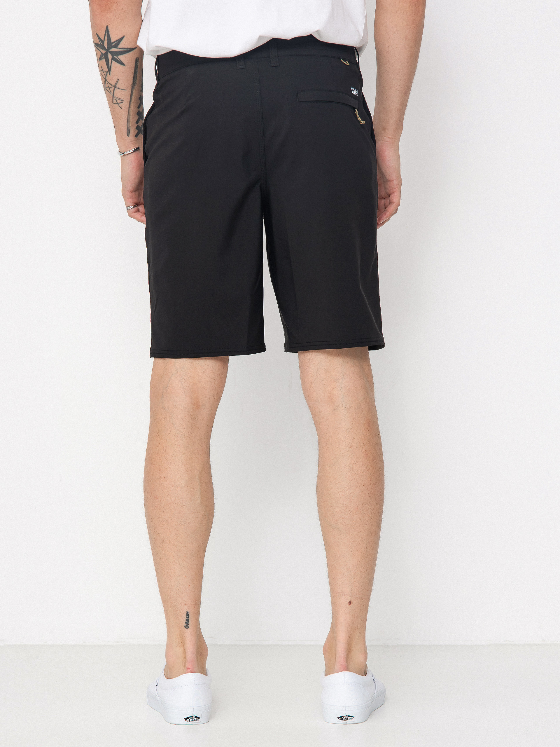 Salty Crew Lowtide 20 Hybrid Shorts (black)