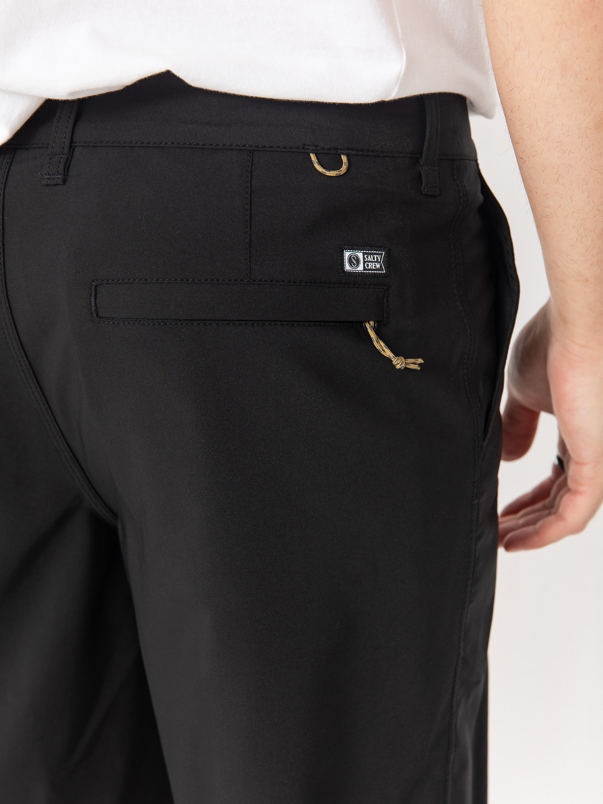 Salty Crew Lowtide 20 Hybrid Shorts (black)