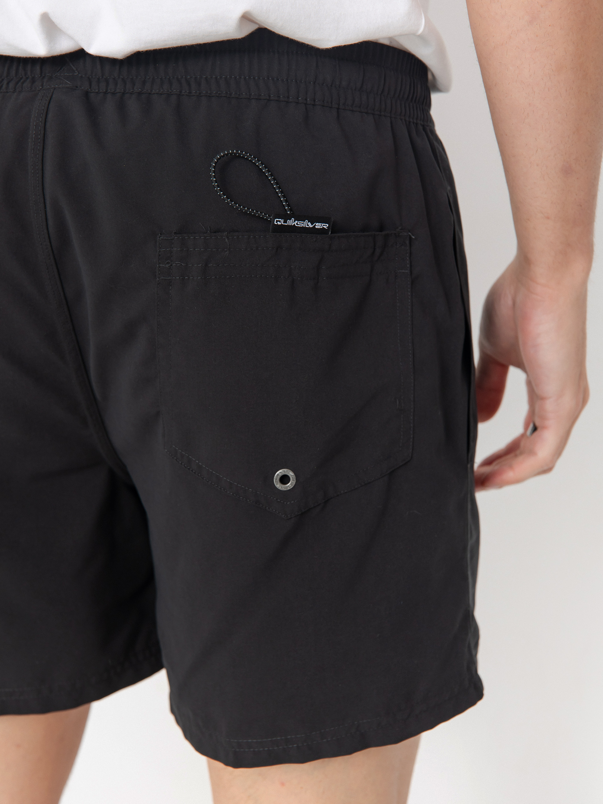 Quiksilver Everyday Solid Volley 15 Shorts (black)