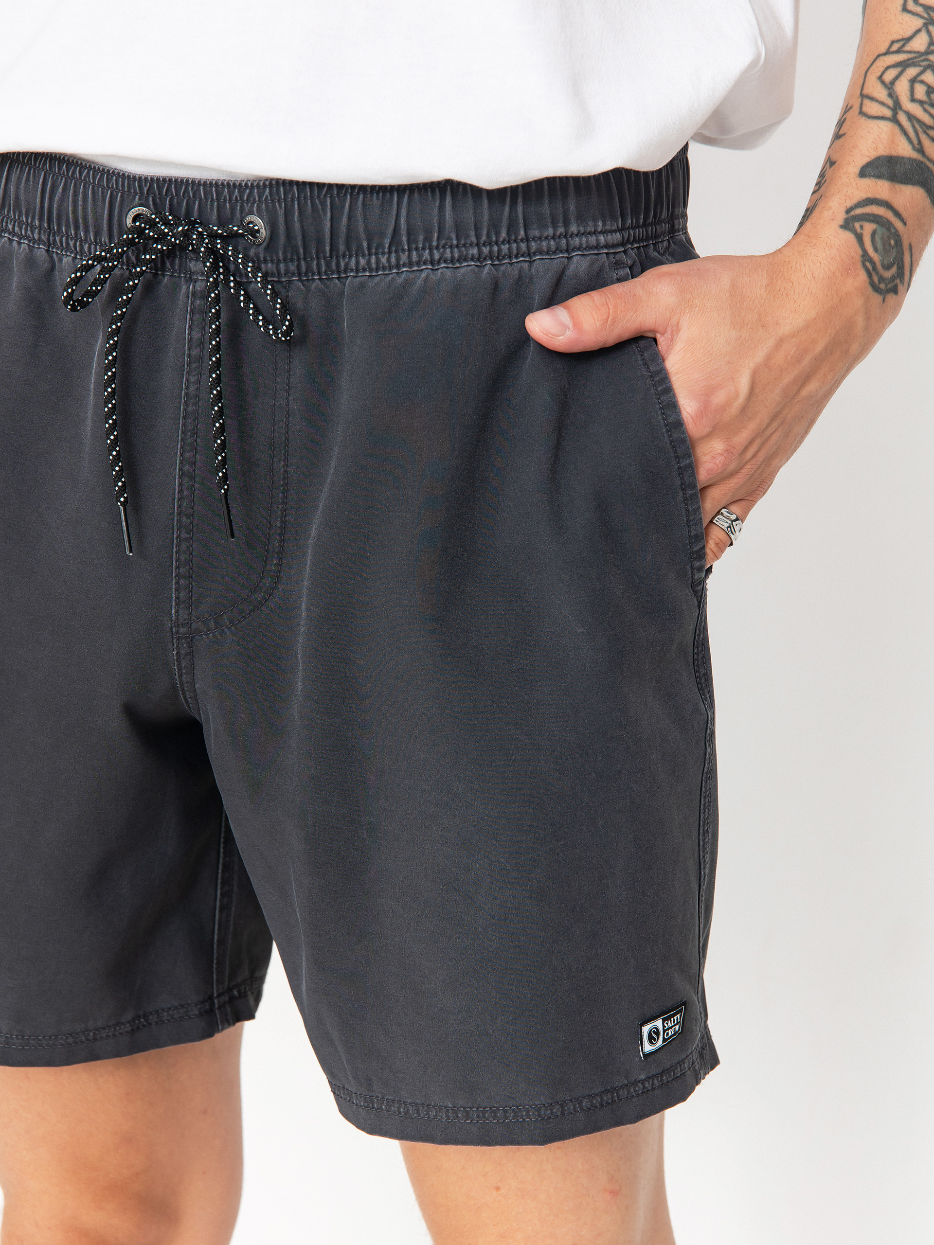 Salty Crew Seadog Volley Shorts (black)