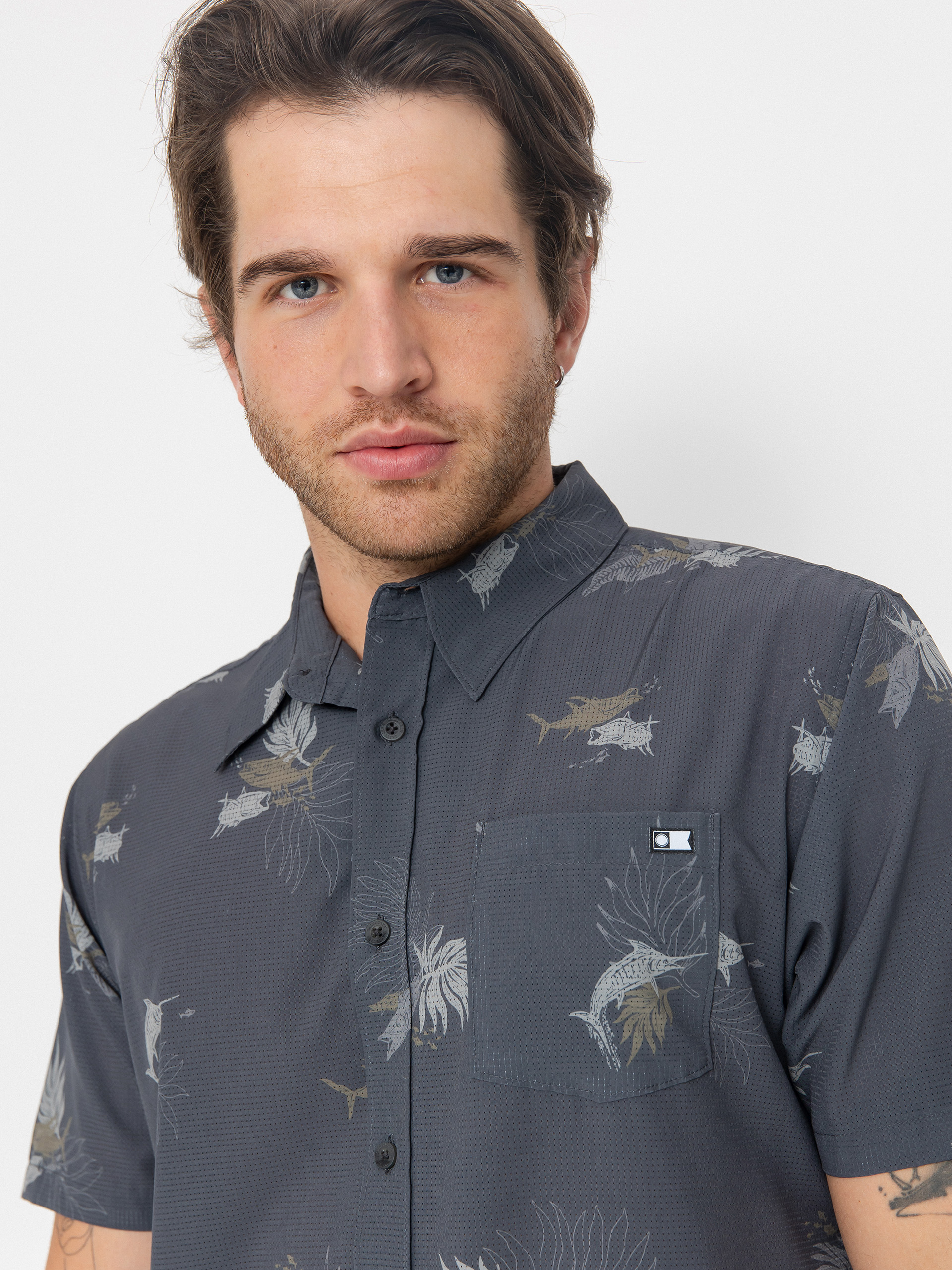 Salty Crew Hemd Breezer Perf Tech (charcoal)