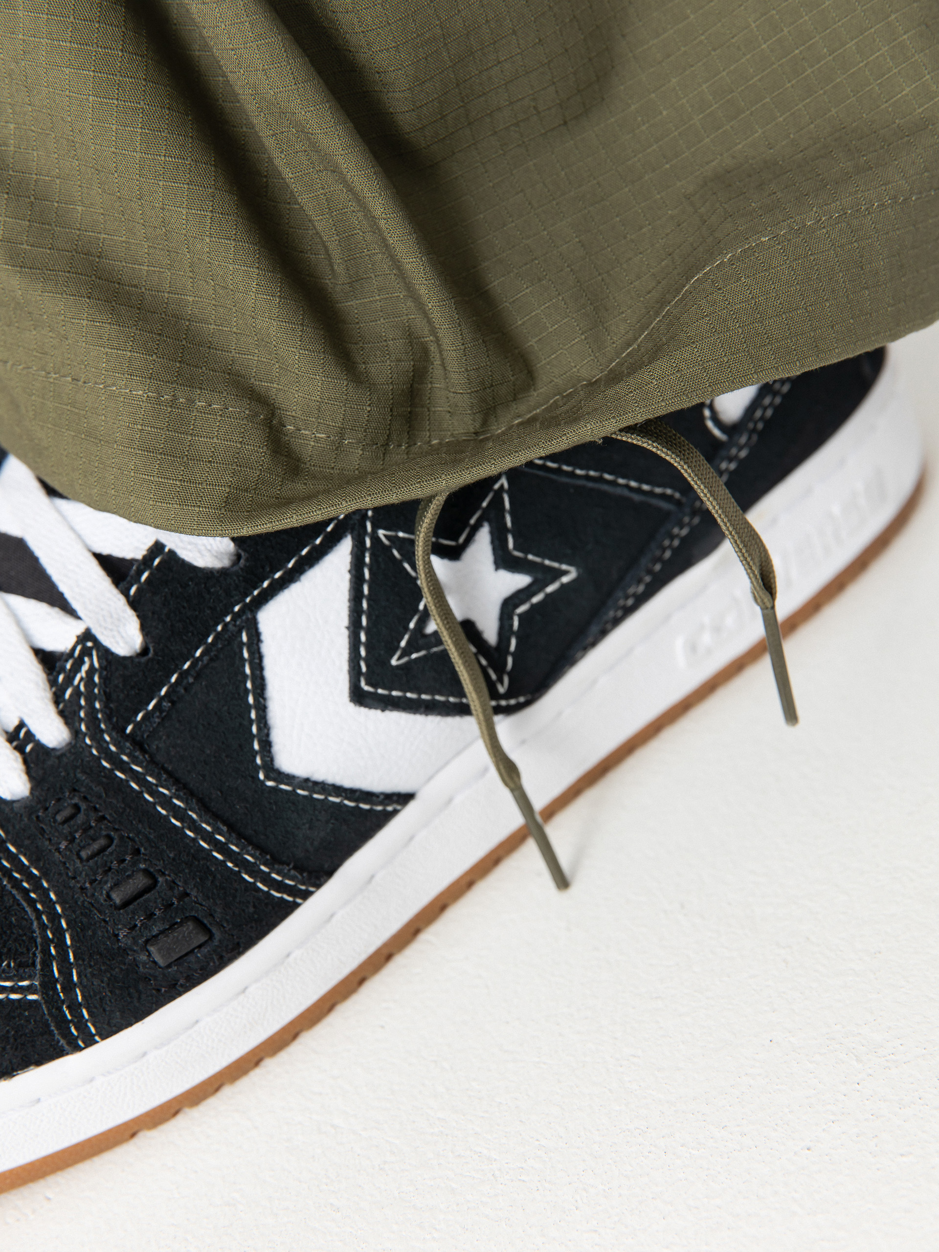 Nike SB Federation Agnostic Overalls Hose (medium olive/white)