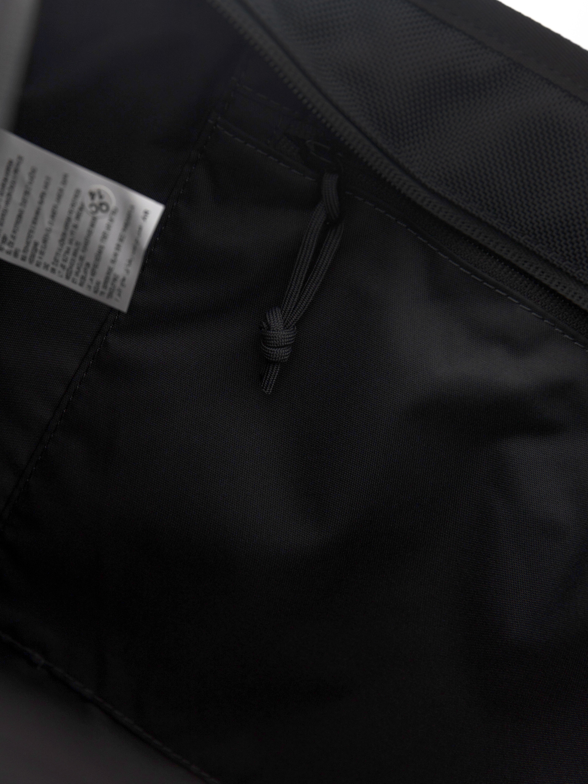 Nike SB Bag Sportswear (black/black/white)