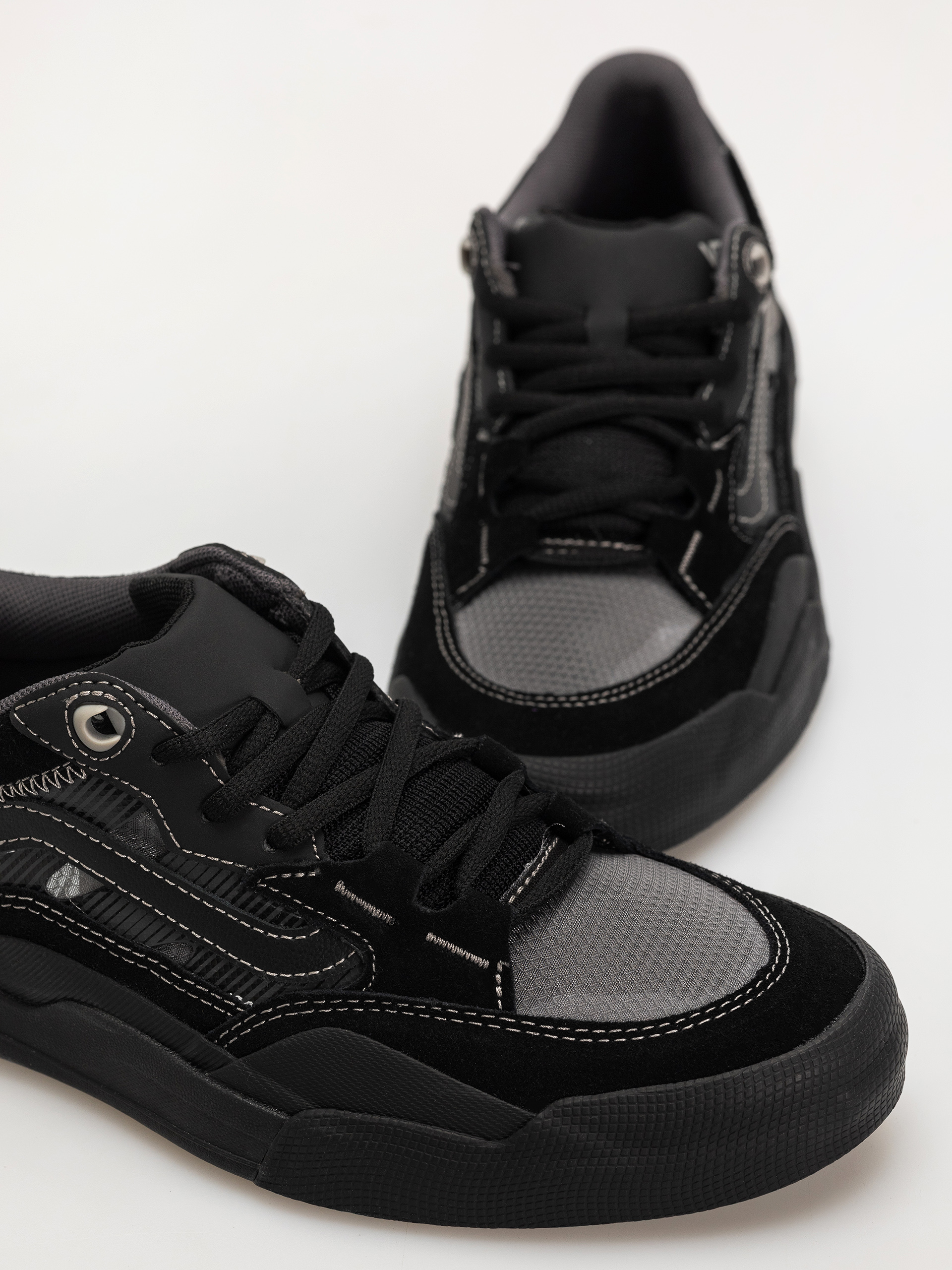 Vans Skate 2 Wayvee Shoes (black/black/grey)