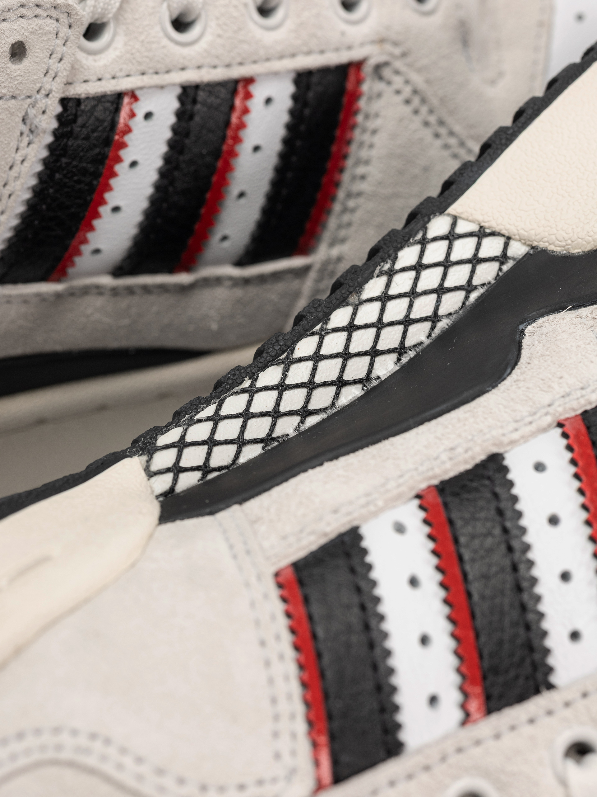 adidas Forum 84 Low Adv Shoes (crywht/cblack/betsca)