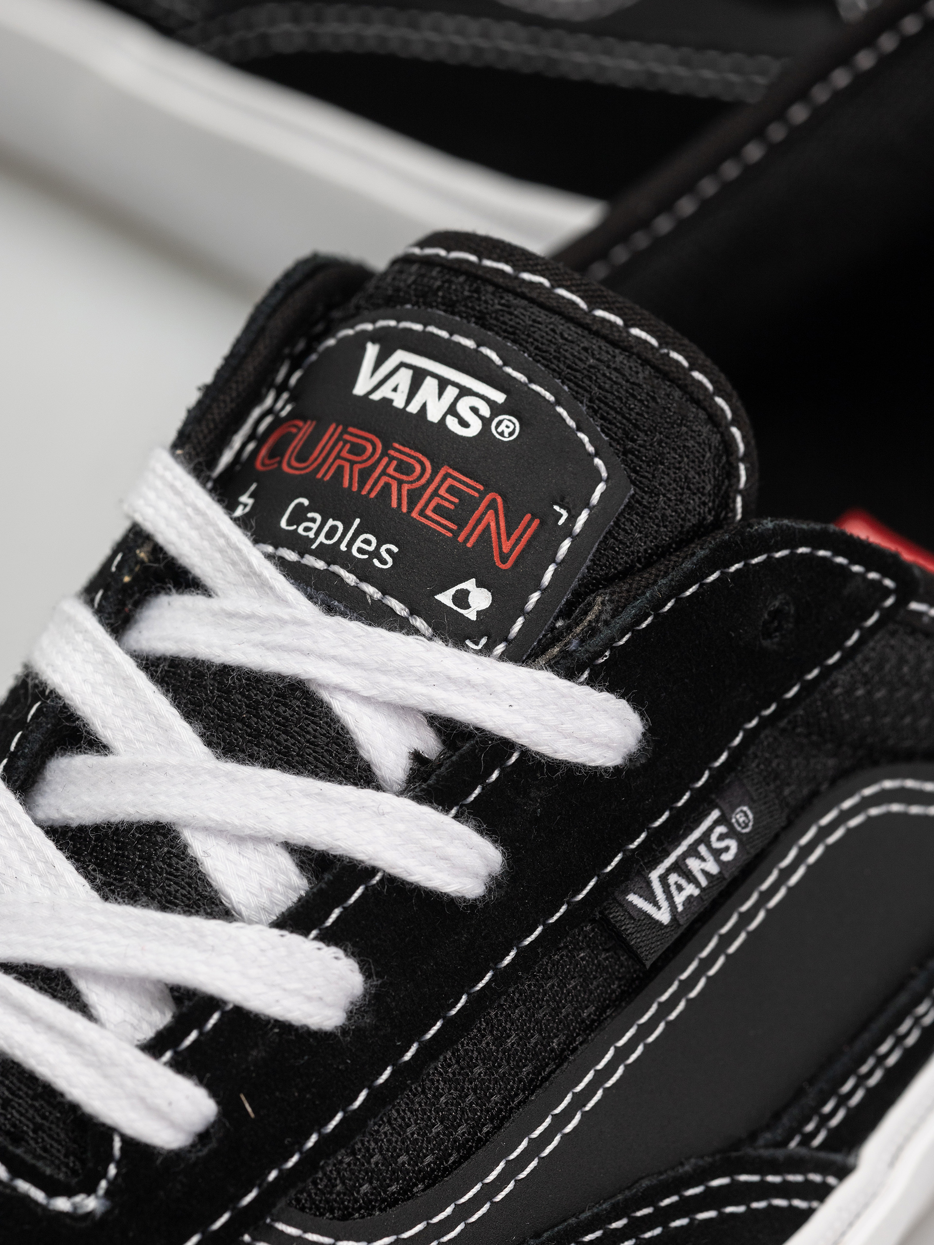 Vans Skate Curren Caples Schuhe (gum black/white)