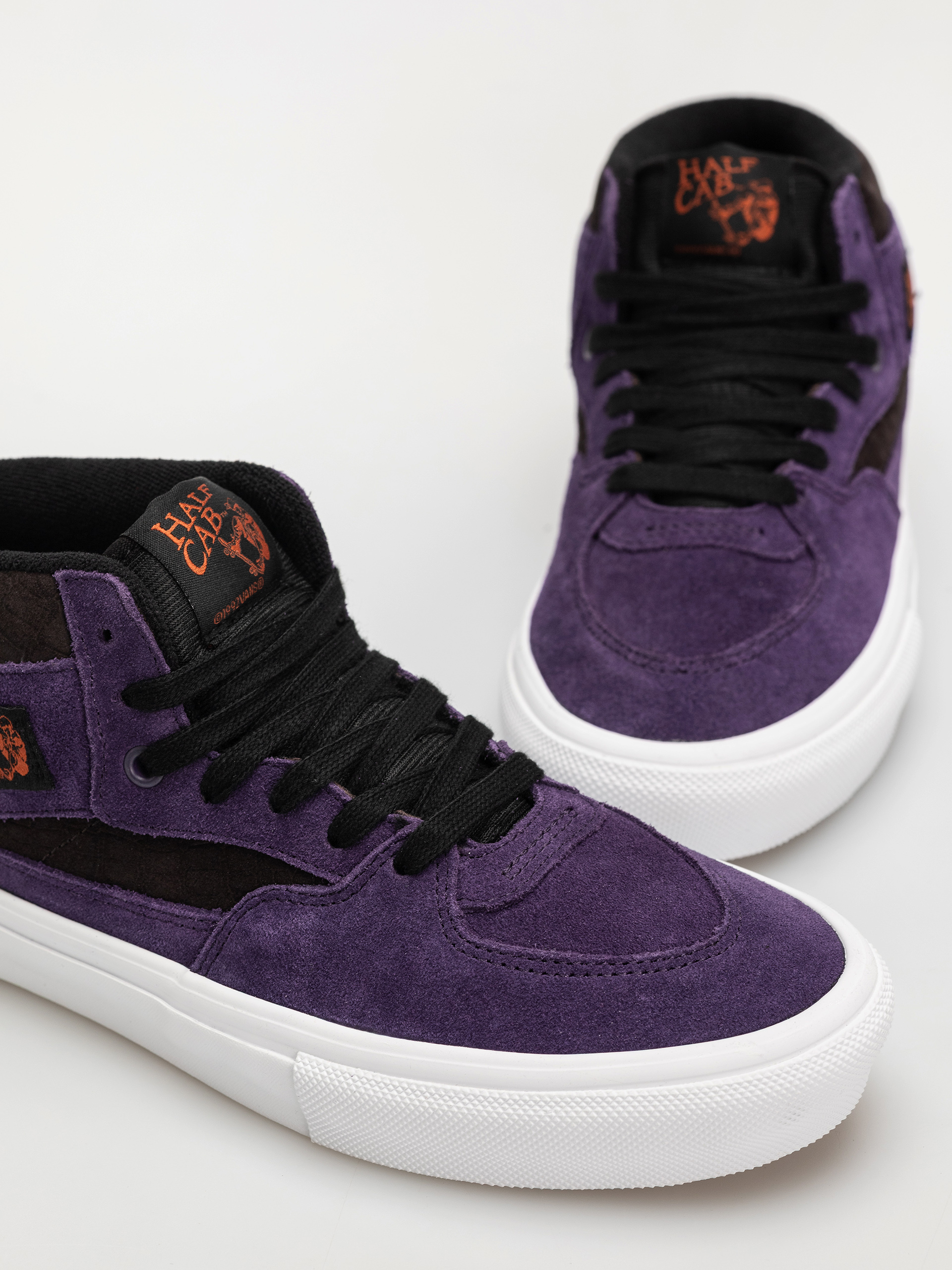 Vans Skate Half Cab Shoes (croc grape)
