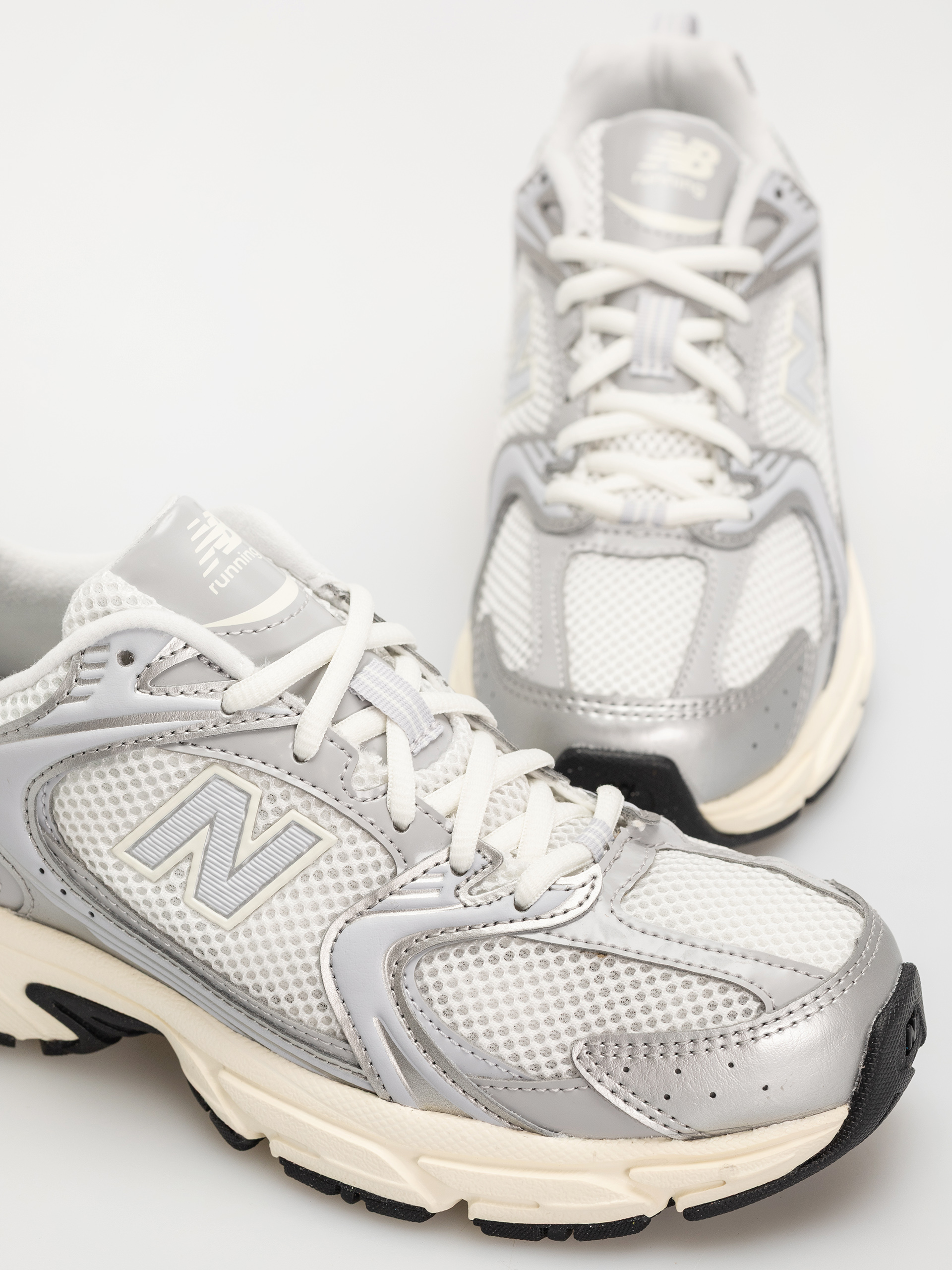 New Balance 530 Schuhe (silver metallic)