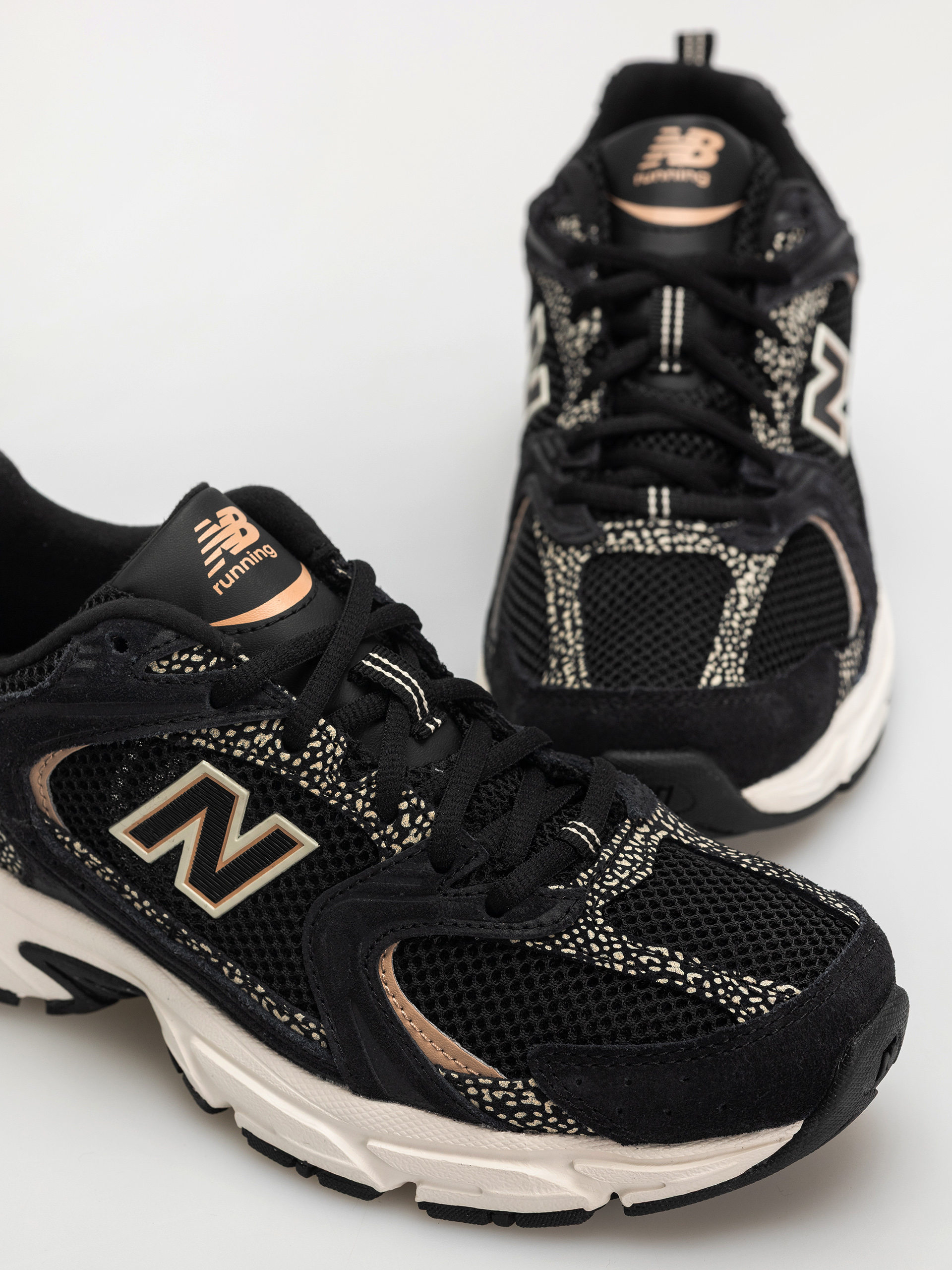 New Balance 530 Shoes (black)