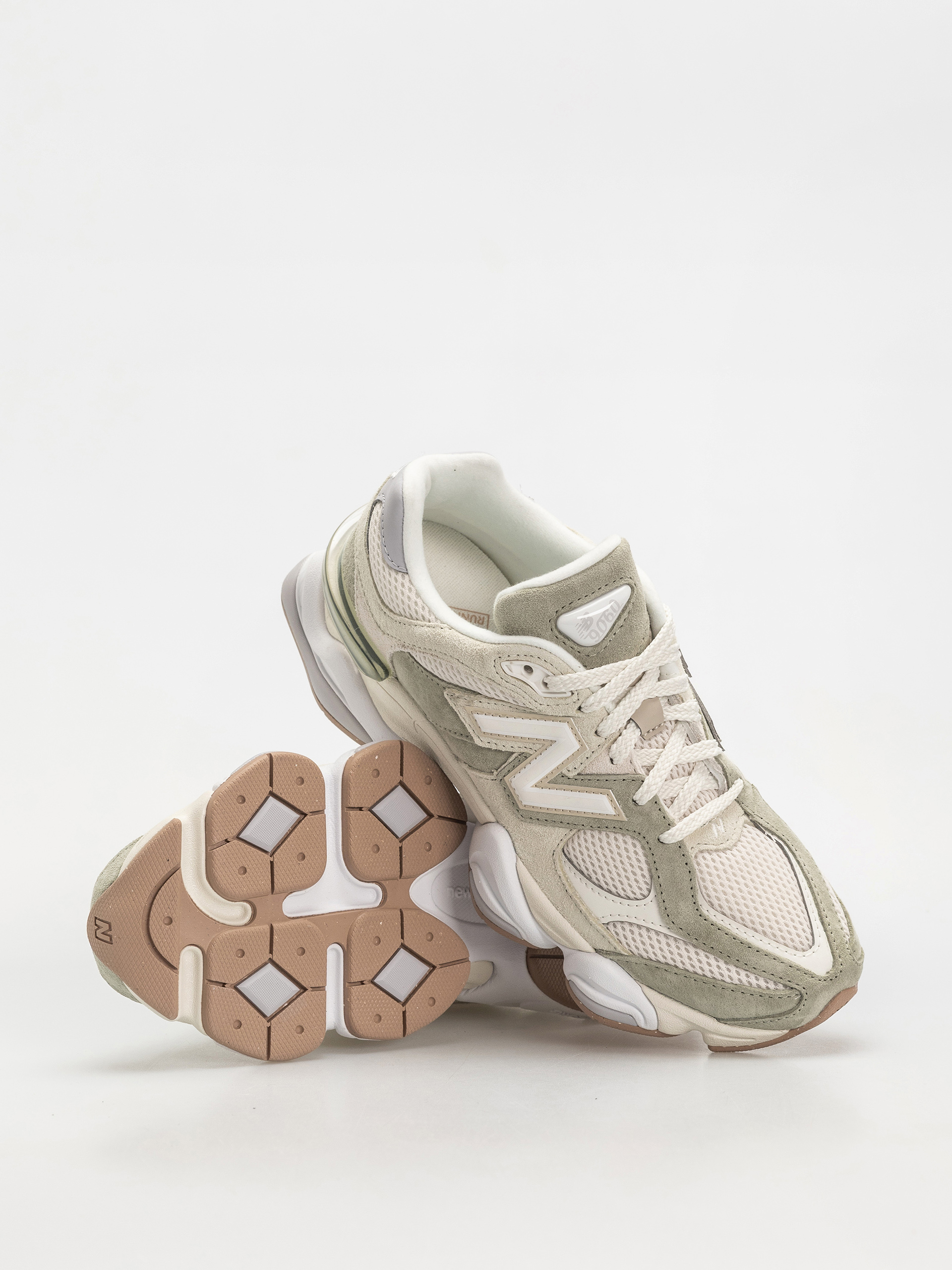 New Balance 9060 Shoes (garter snake)