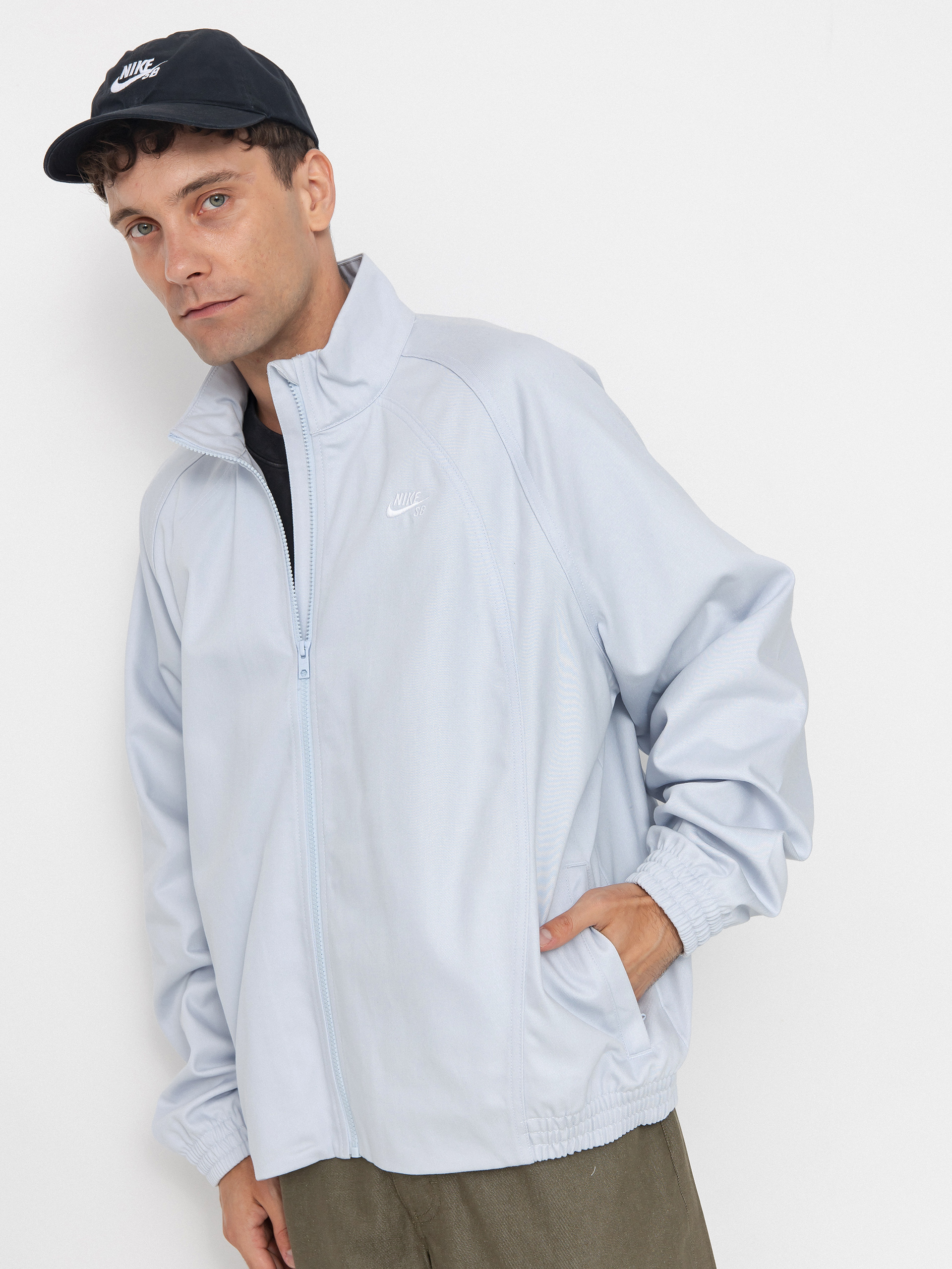 white nike sb windbreaker