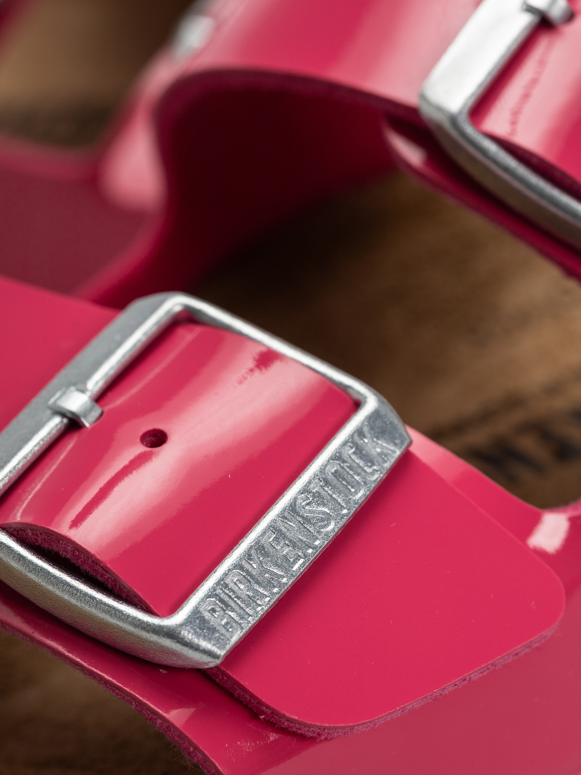 Birkenstock Arizona Briko Flor Narrow Wmn Flip Flops (patent fuchsia tulip)