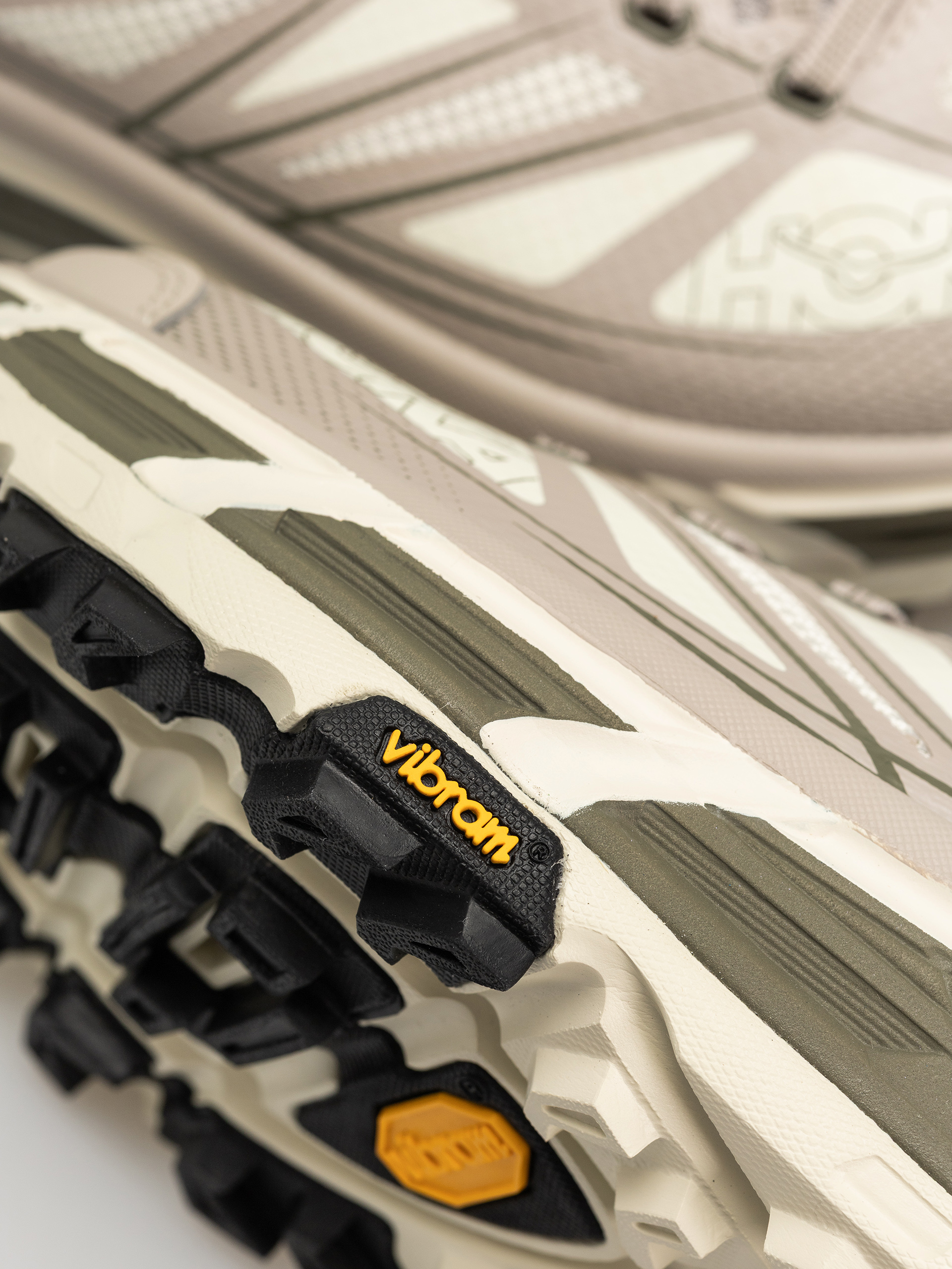 Hoka Mafate Speed 2 Schuhe (putty eucalyptus)