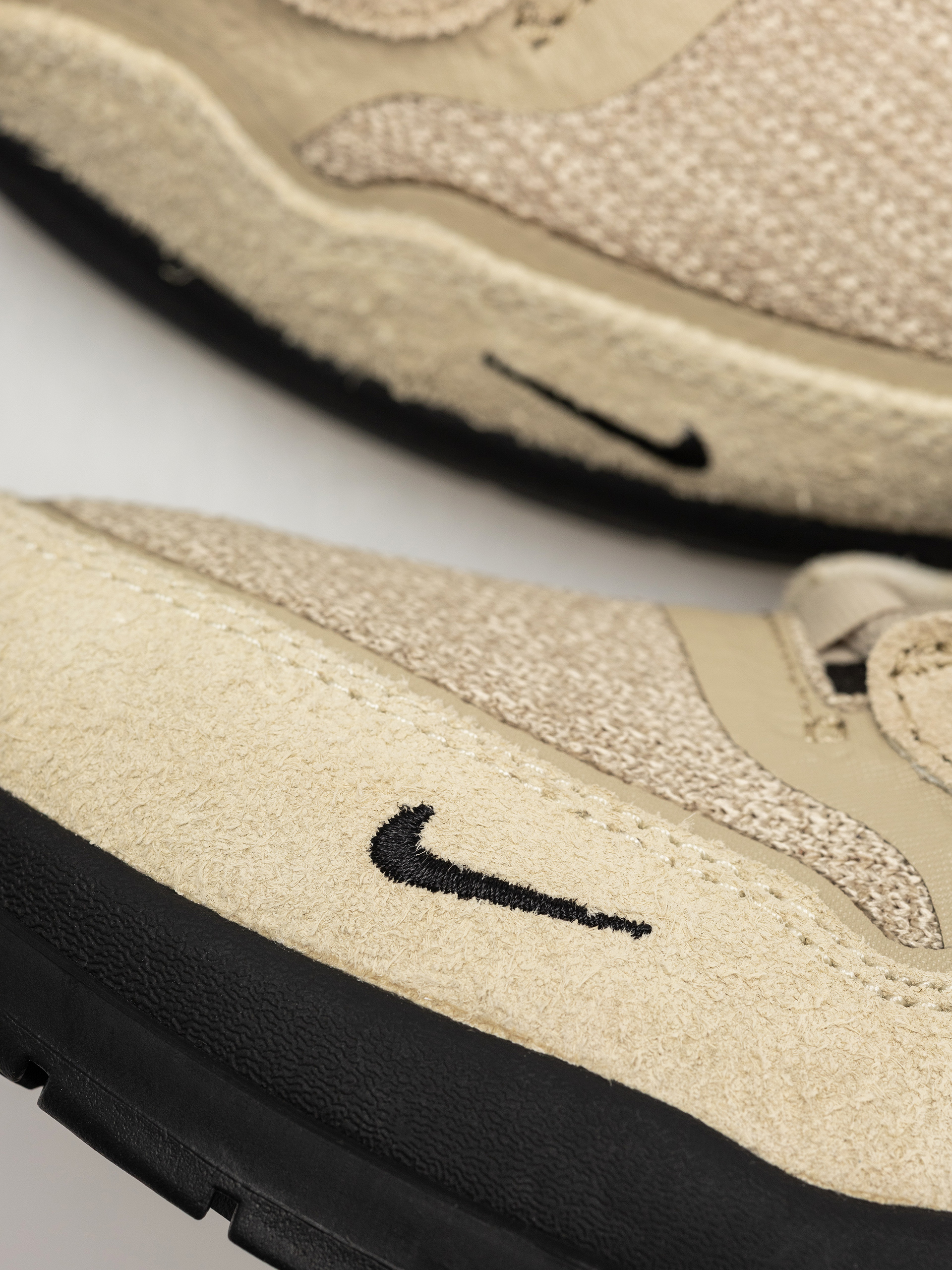 Nike SB Ps8 Shoes (lt khaki/black desert khaki black)