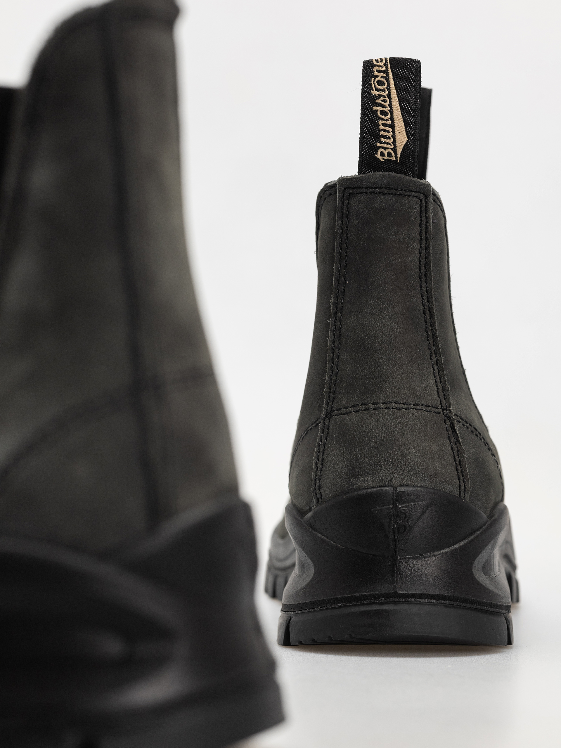 Blundstone 2238 Shoes (rustic black)