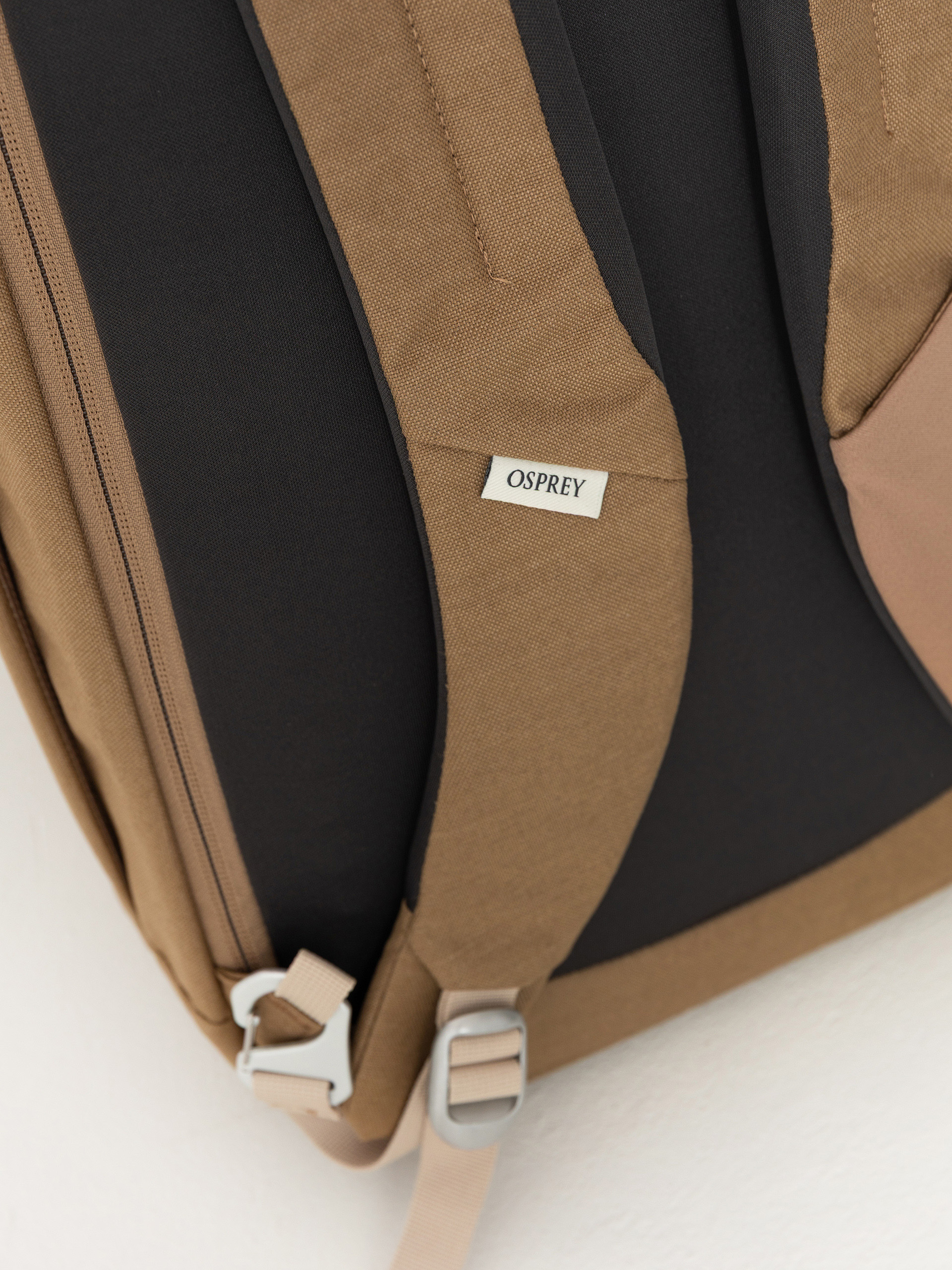 Osprey Arcane XL Day Backpack (latte brown)