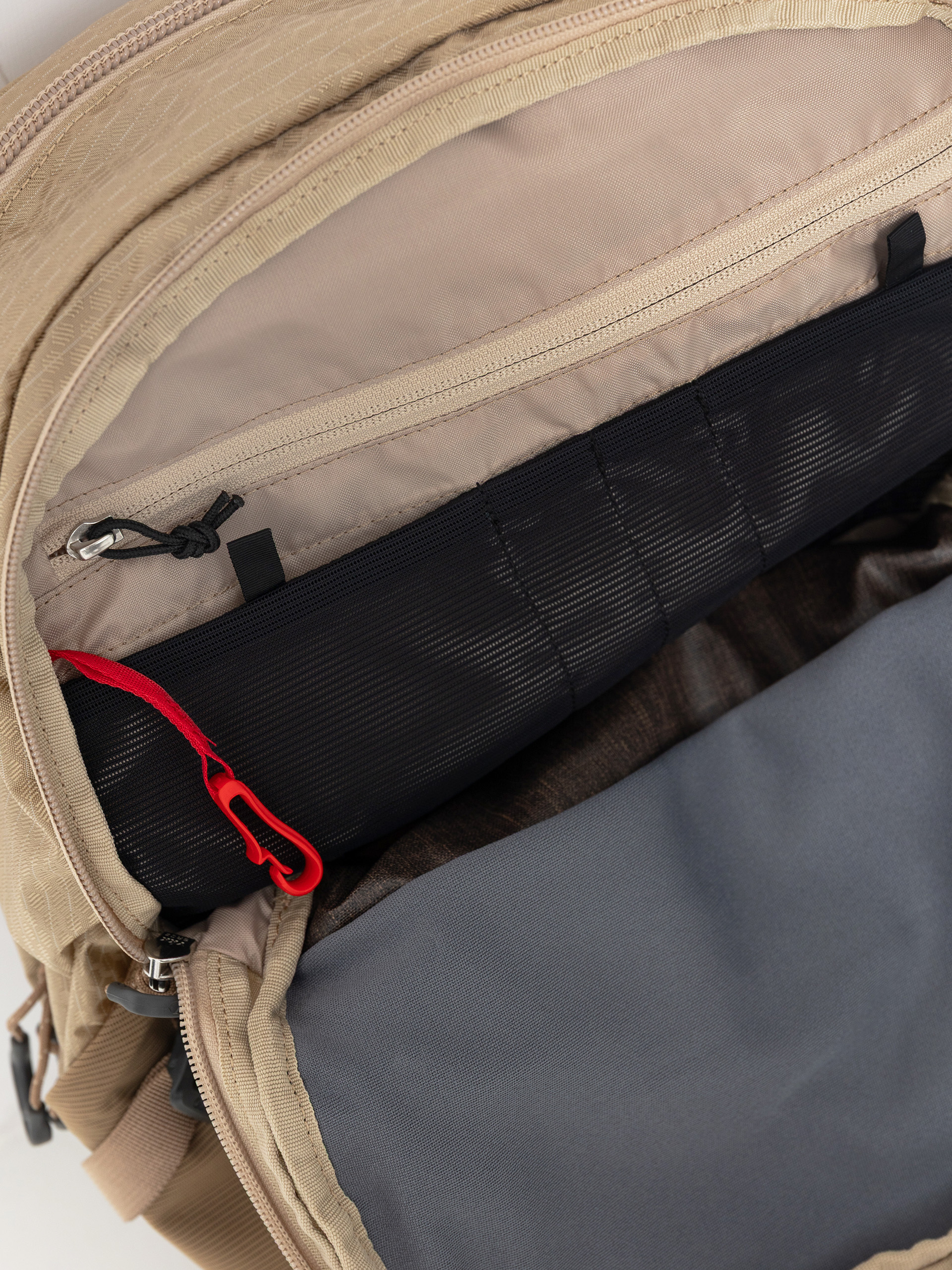 Osprey Quasar Backpack (alpaca tan/latte brown heather)