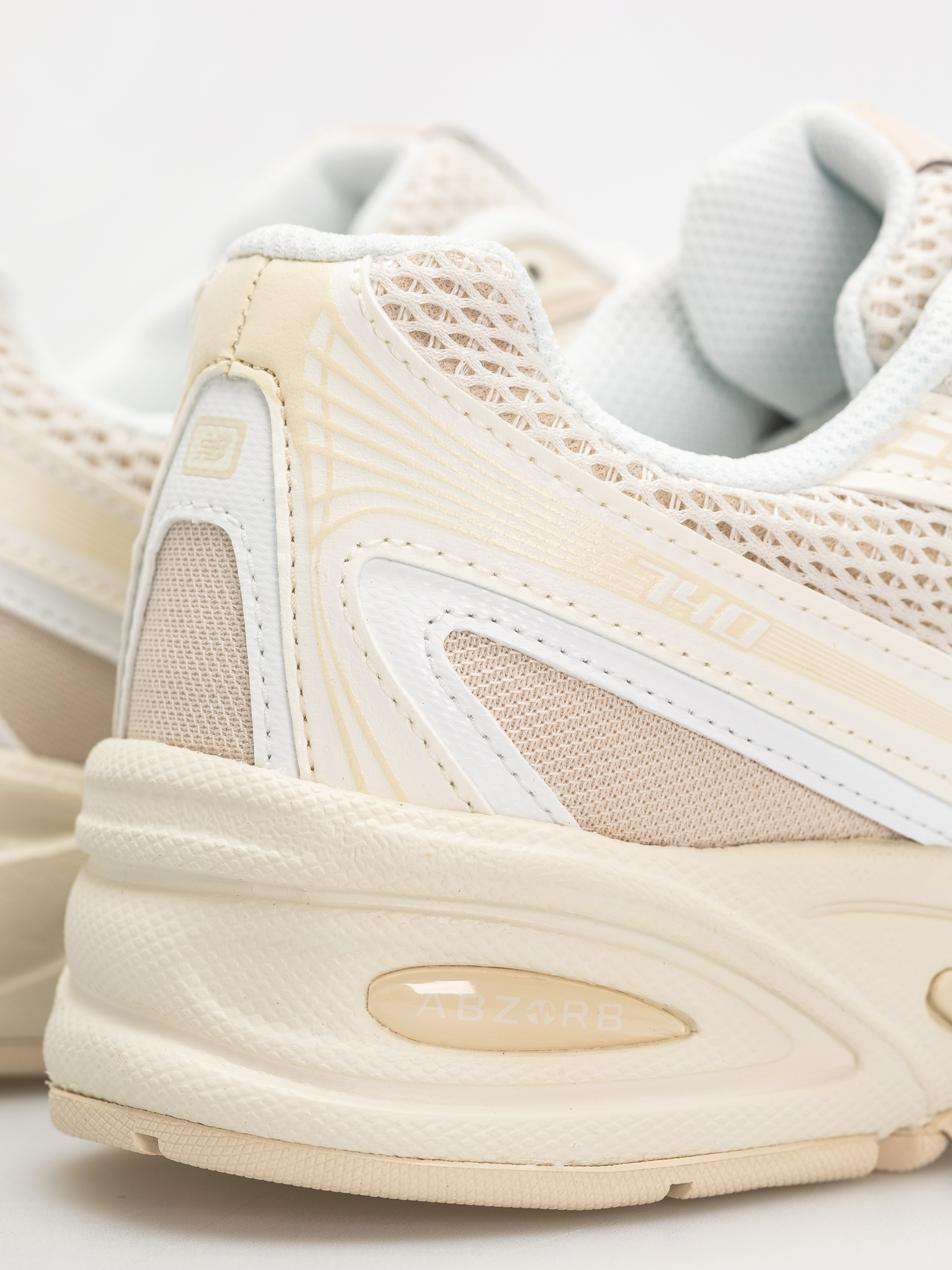 New Balance 740 Schuhe (bisque)