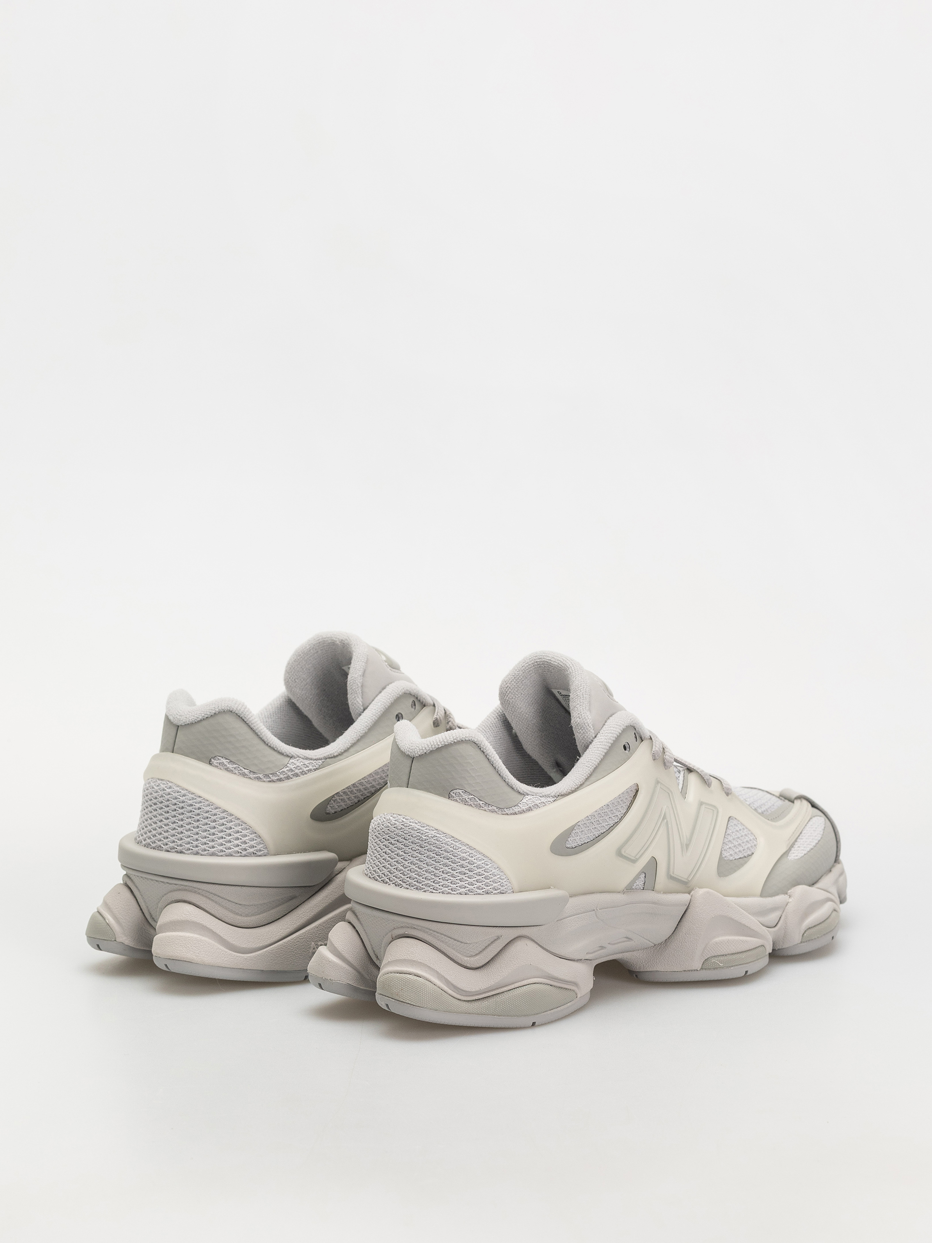 New Balance 9060 Shoes (raincloud)