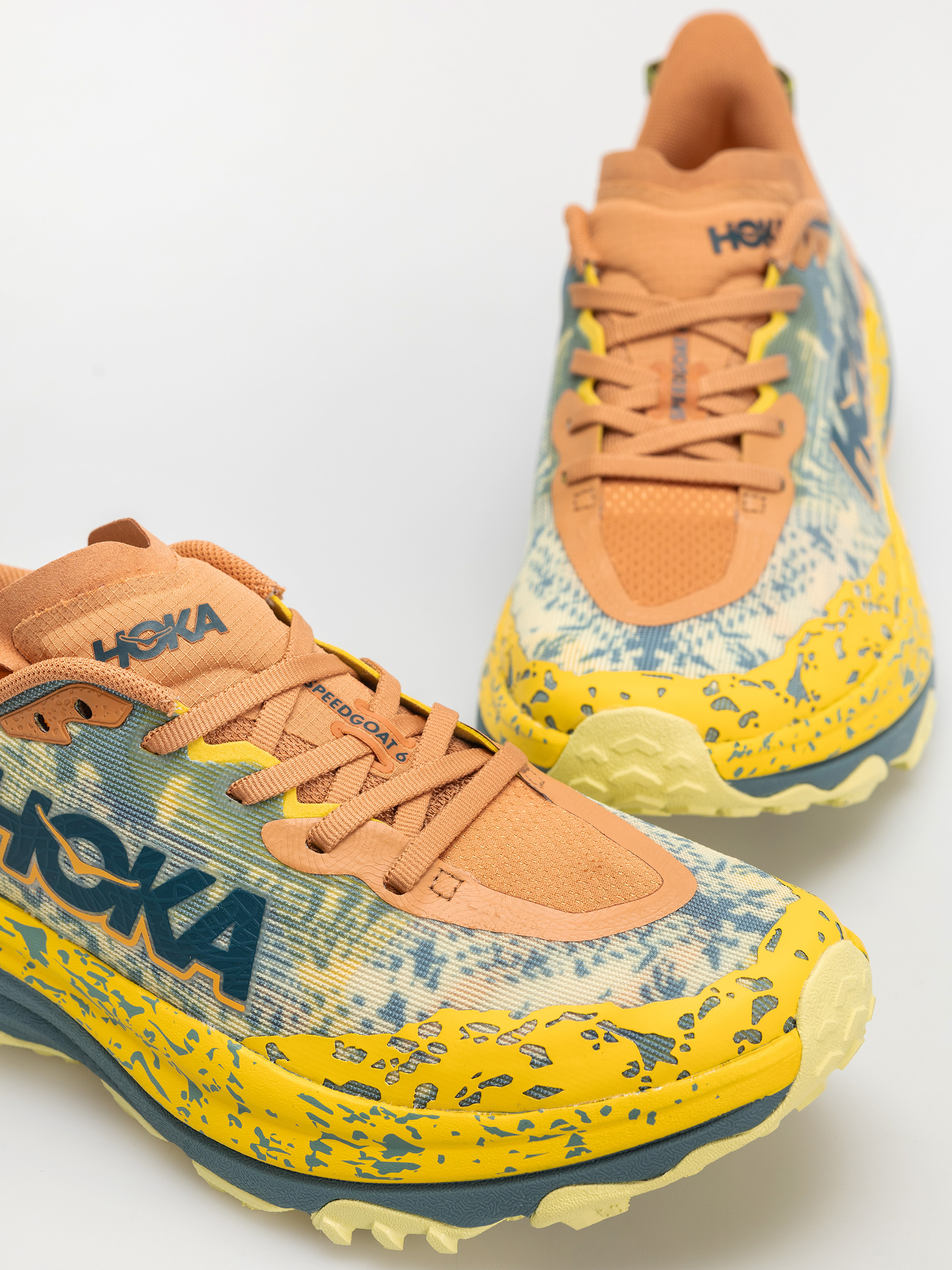 Hoka Speedgoat 6 Shoes (terra cotta/mountain fog)