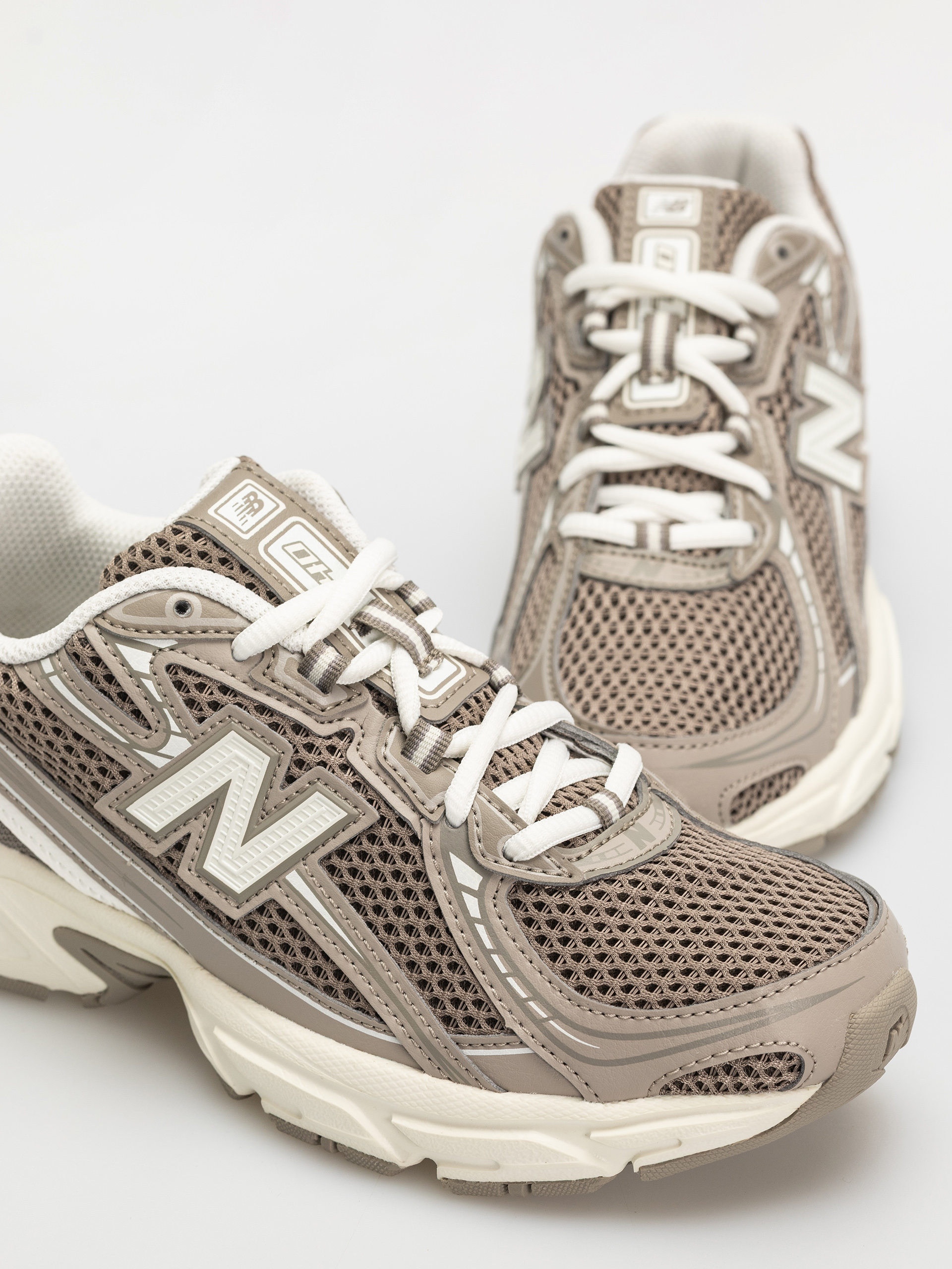 New Balance 740 JR Schuhe (arid stone)