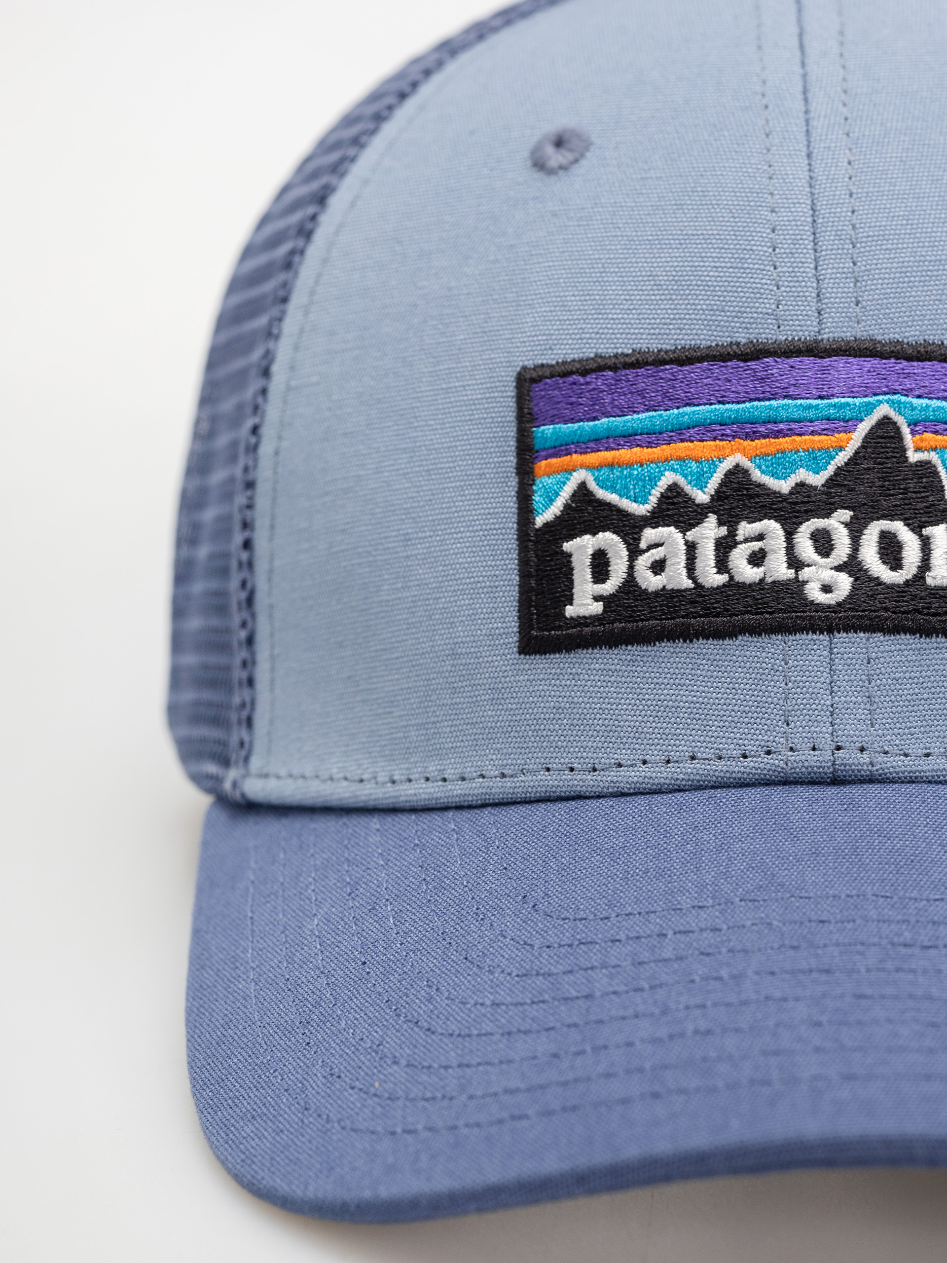 Patagonia P 6 Logo LoPro Trucker Cap (barnacle blue)