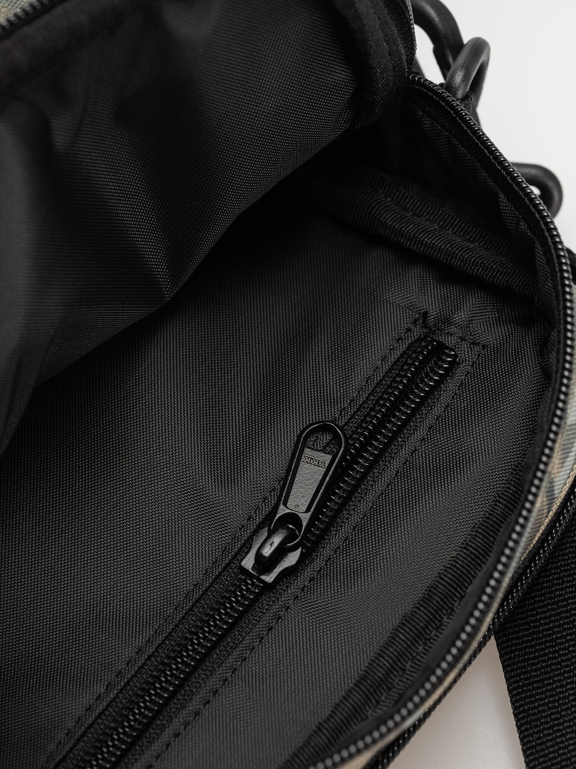 Carhartt WIP Essentials Bag (camo combi/green)