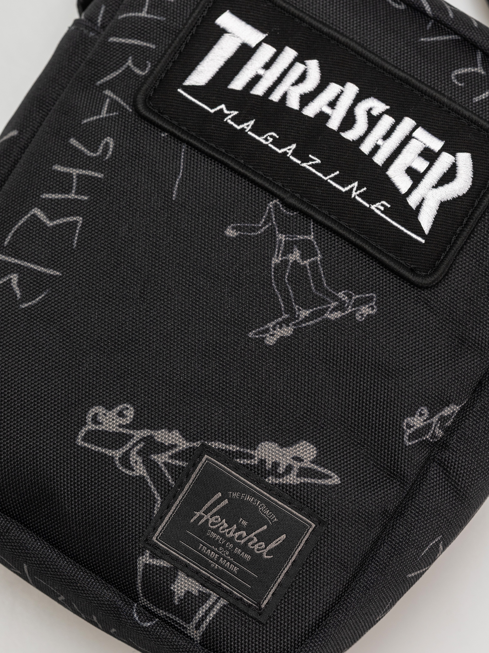 Herschel Supply Co. X Thrasher Gonz Heritage Crossbody Bag (black)